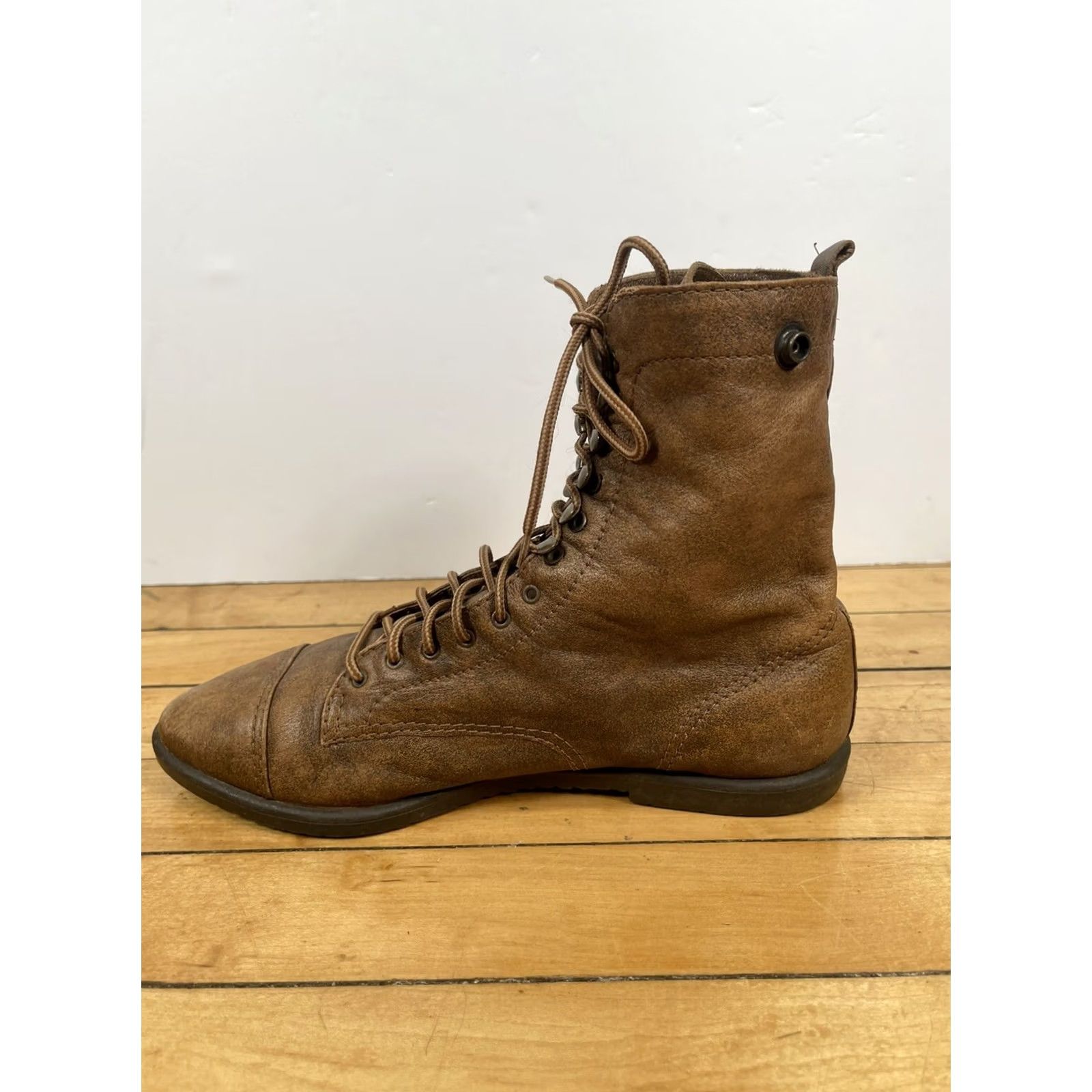 Vintage MIA Patrol Womens Brown Leather Cap Toe LaceUp Casual Ankle Boots Size 6.5M Size ONE SIZE - 6 Thumbnail
