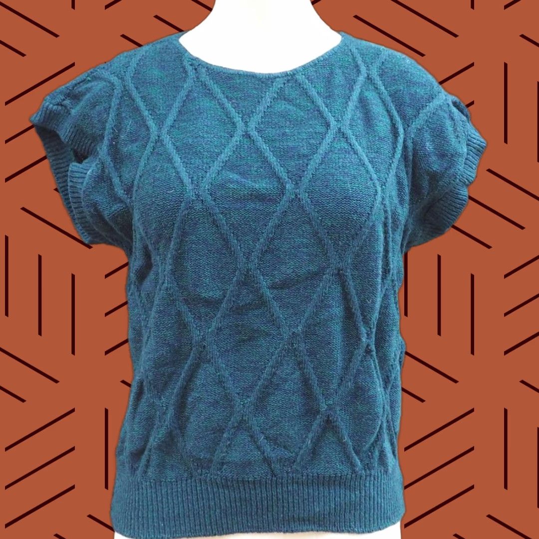 Vintage VINTAGE Womens Sweater Vest Shirt 1980s 1990s Size M Medium Size M / US 6-8 / IT 42-44 - 1 Thumbnail