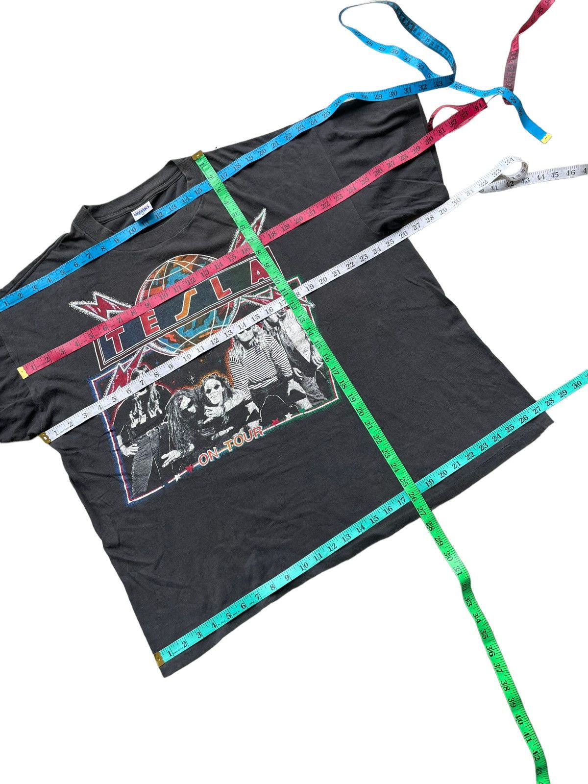 Band Tees Vintage & Rare 90’s Tesla On Tour Live in Concert Size US XL / EU 56 / 4 - 13 Thumbnail