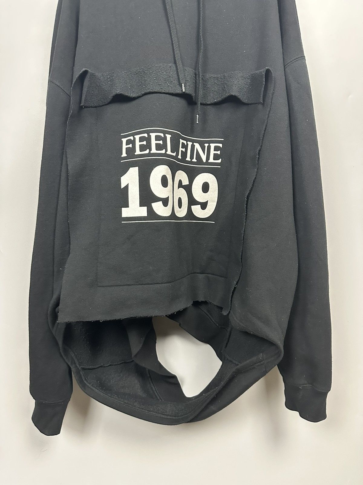 Balenciaga SS17 Feel Fine 1969 Slashed Pullover Hoodie Size US M / EU 48-50 / 2 - 3 Thumbnail
