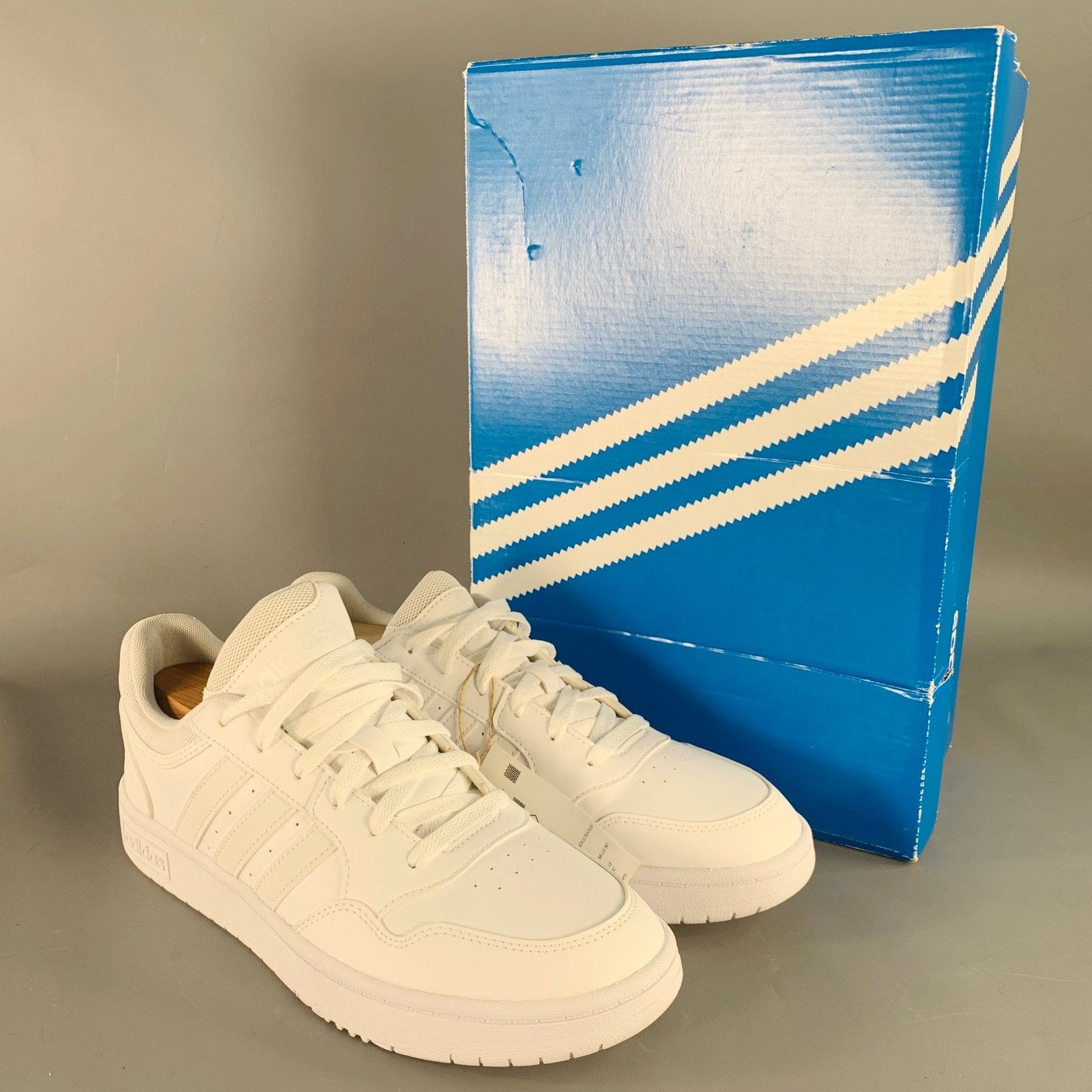Adidas ADIDAS Size 9.5 White Leather Lace-Up Sneakers Size US 9.5 / EU 42-43 - 10 Thumbnail