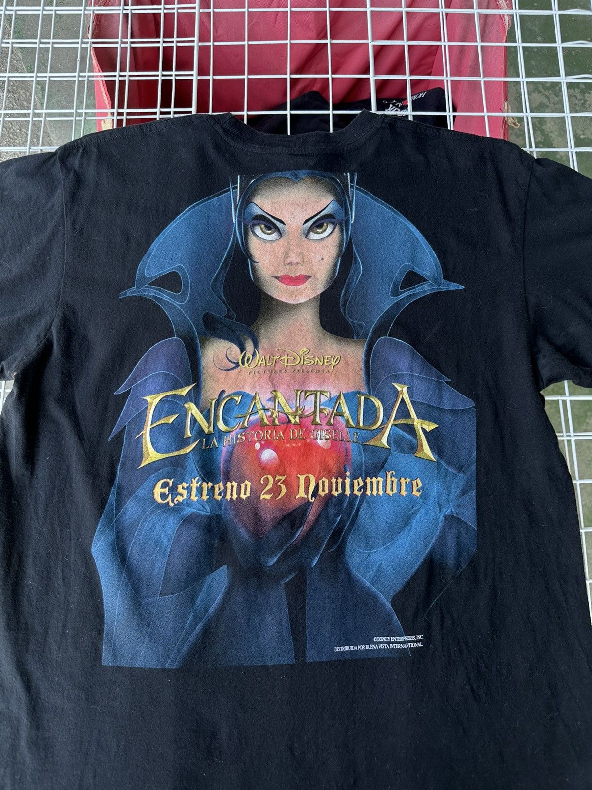 Disney Rare!! Disney Enchanted Movie Promo 2007s Tee Size US M / EU 48-50 / 2 - 4 Thumbnail