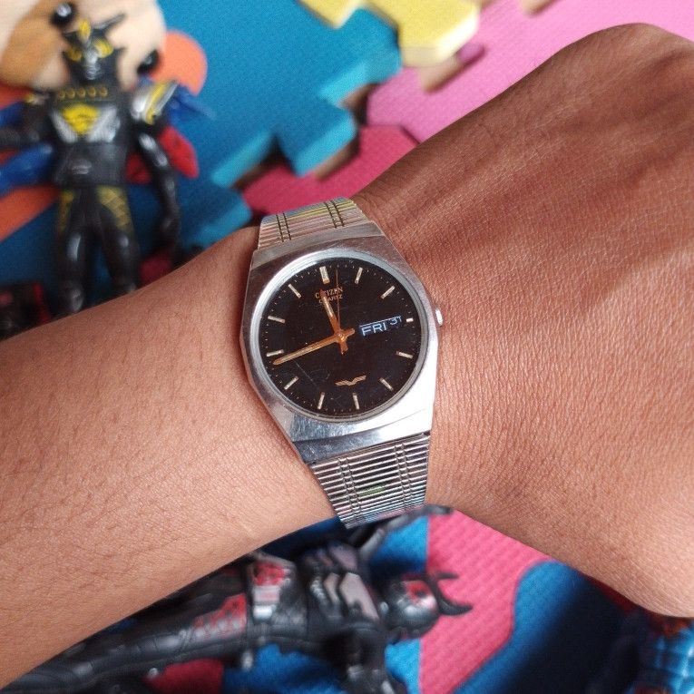 Citizen × Vintage Vintage Citizen Circa 80s to early 90s Size ONE SIZE - 1 Thumbnail