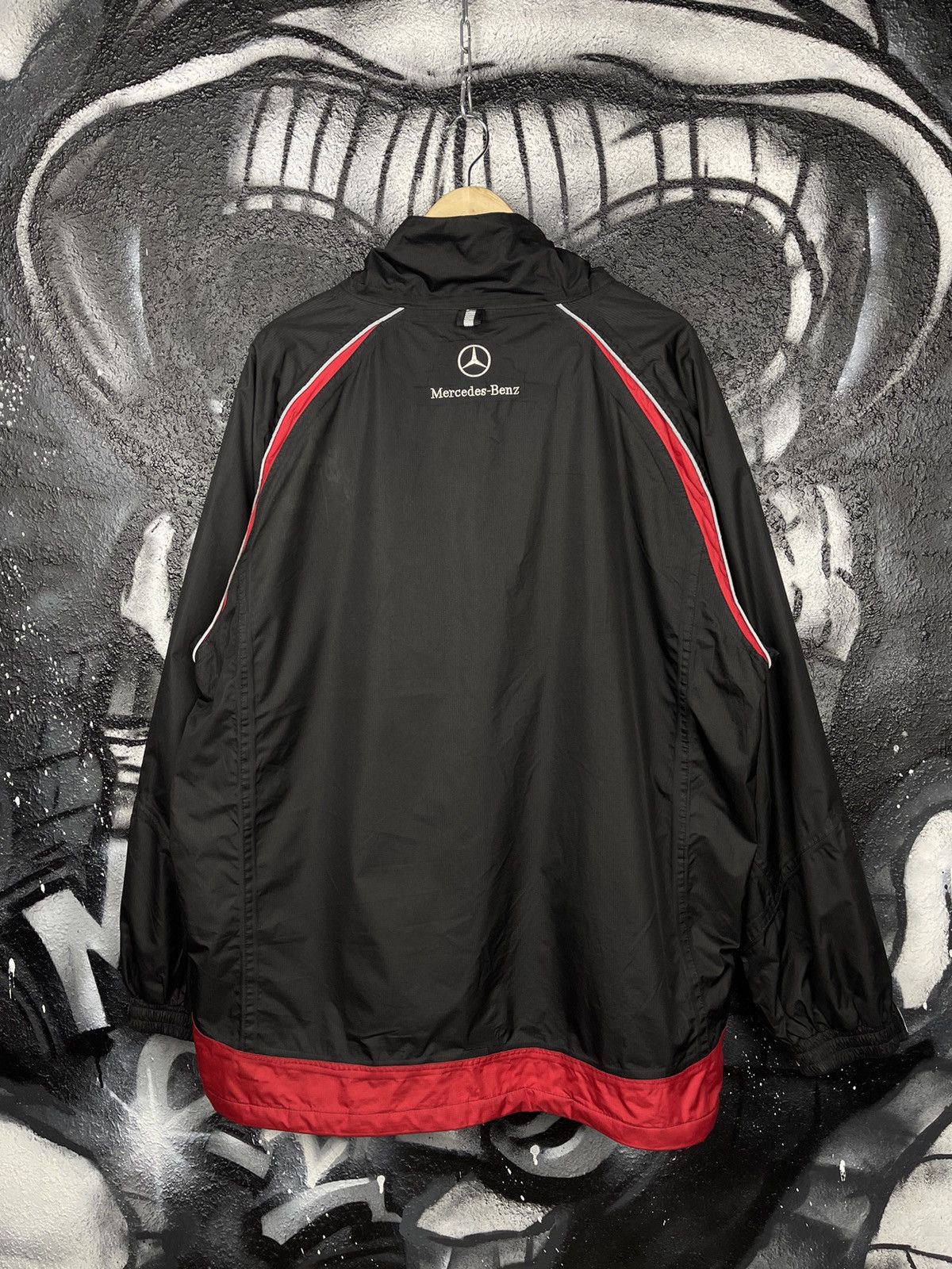 Mercedes-Benz Mercedes-Benz ProfiTraining Racing Team Jacket Size 2XL Size US XXL / EU 58 / 5 - 7 Thumbnail
