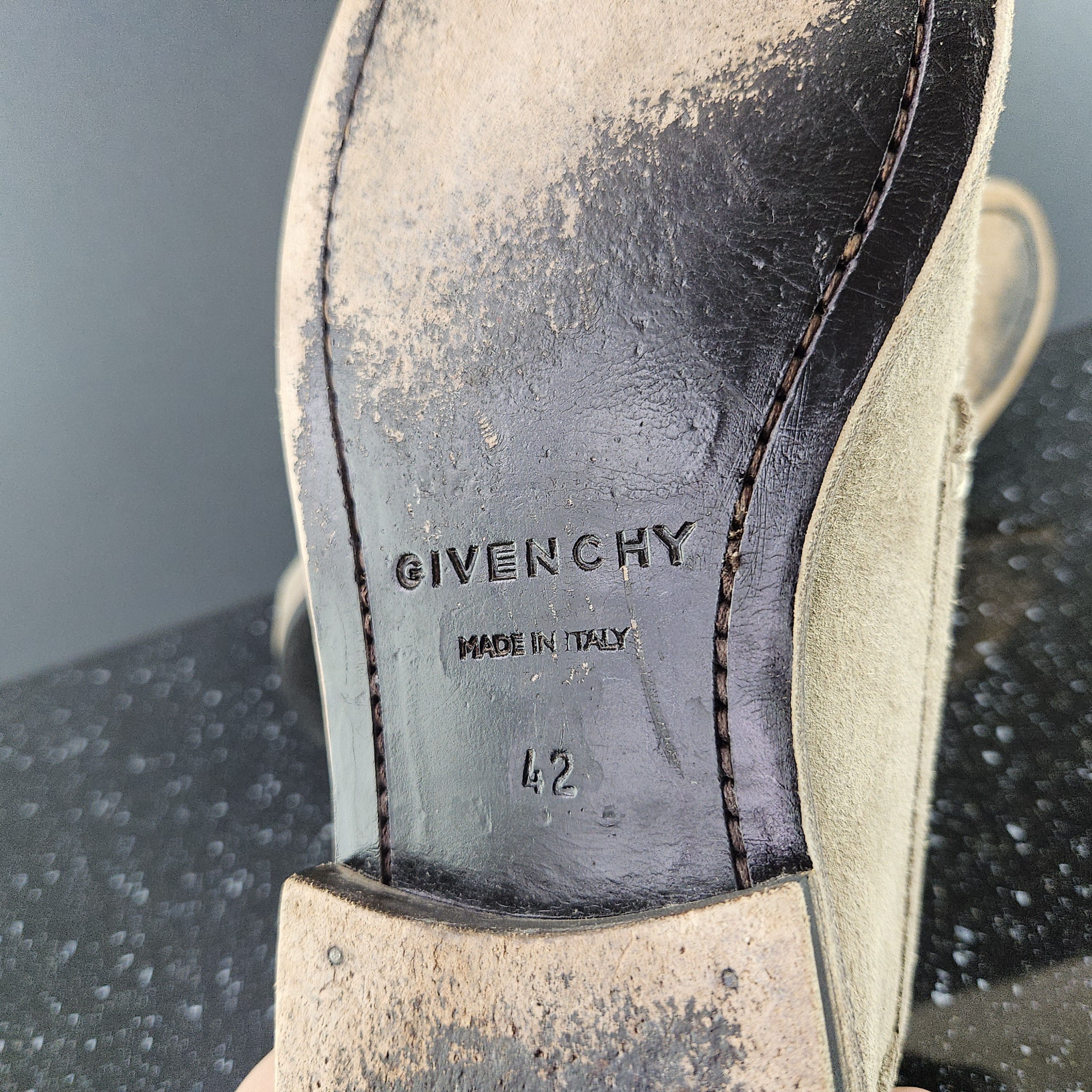 Givenchy Givenchy beige suede loafers Sz 42 Size US 9 / EU 42 - 7 Thumbnail