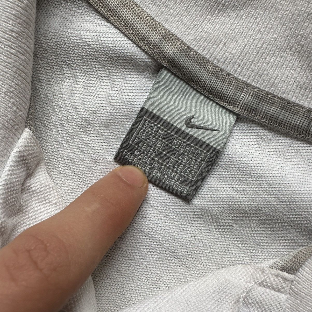 Nike VTG Nike England Polo Rugby Size M Y2K 00s USA Hype Trend Size US M / EU 48-50 / 2 - 11 Thumbnail