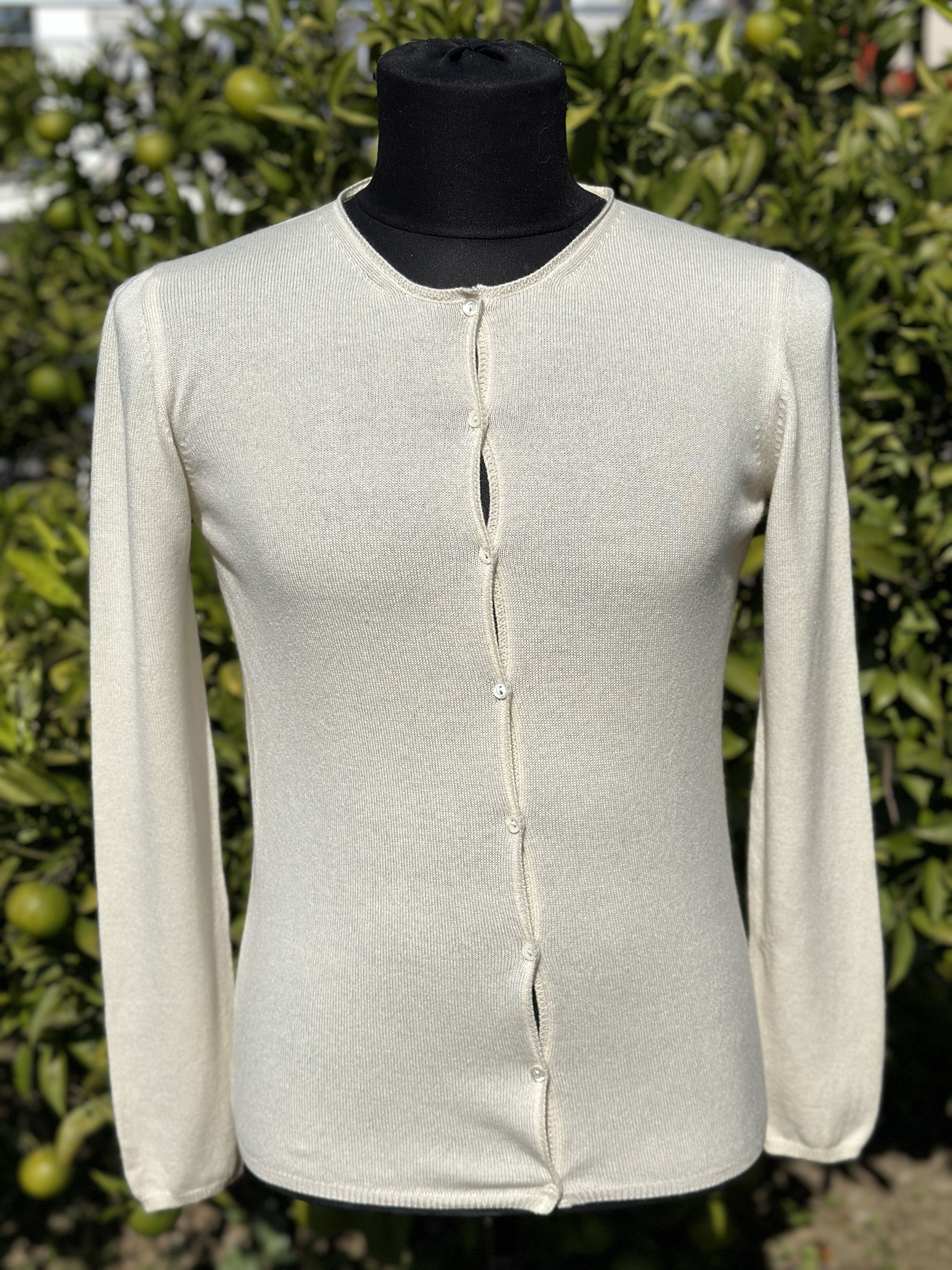 Loro Piana Cashmere Loro Piana Cardigan Buttons Size 46 M L Size L / US 10 / IT 46 - 1 Thumbnail