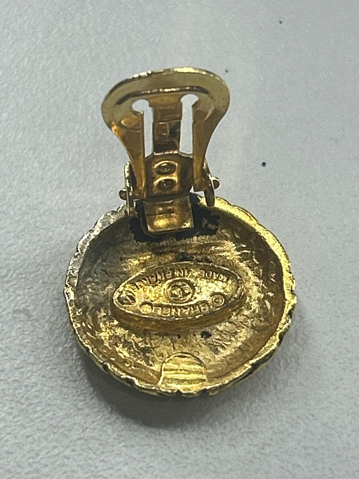 Chanel Chanel pre -owned CC button clip -on earring Size ONE SIZE - 3 Thumbnail