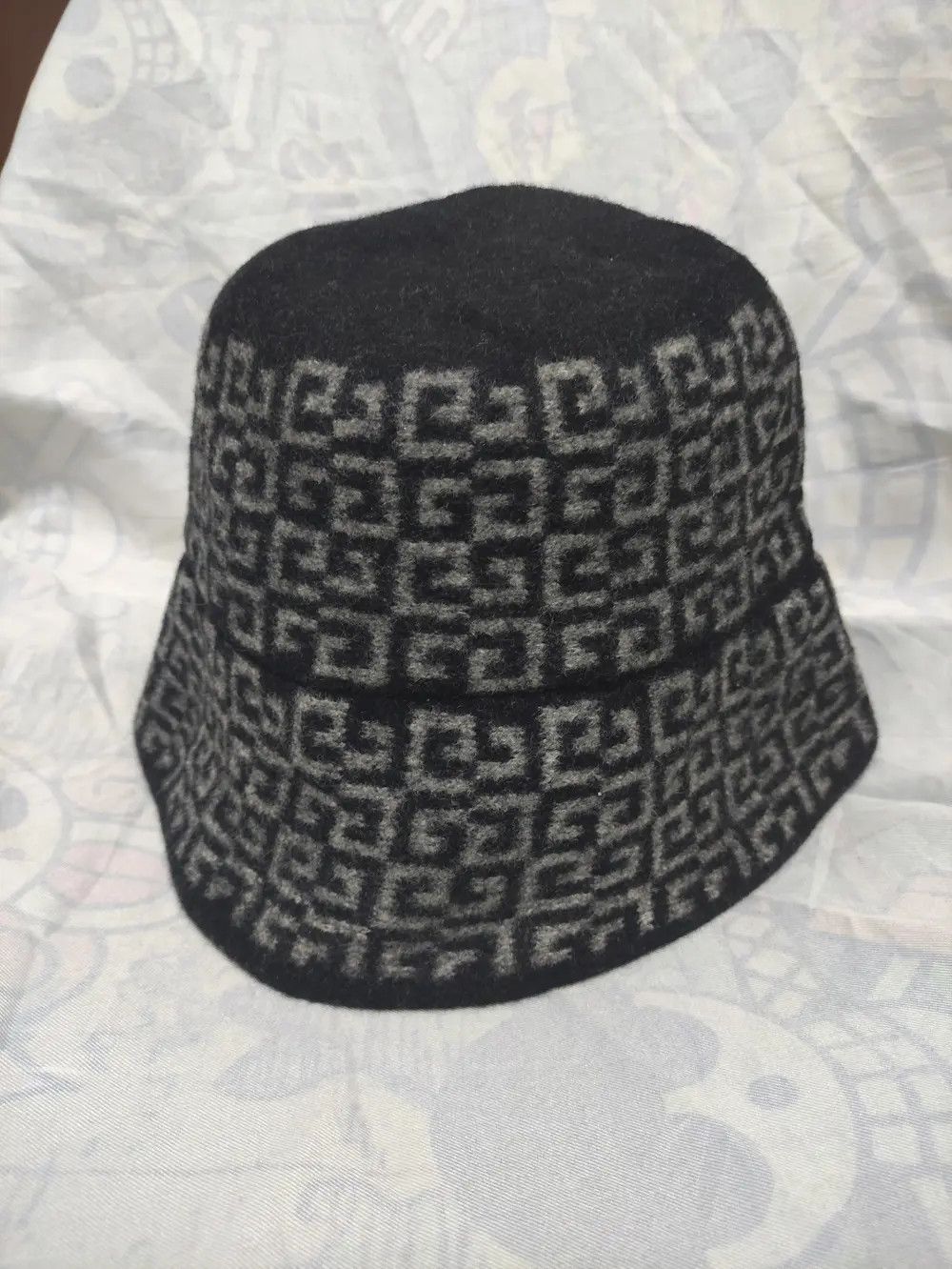 Givenchy GIVENCHY MONOGRAM VINTAGE WOOL BUCKET HAT Size ONE SIZE - 6 Thumbnail