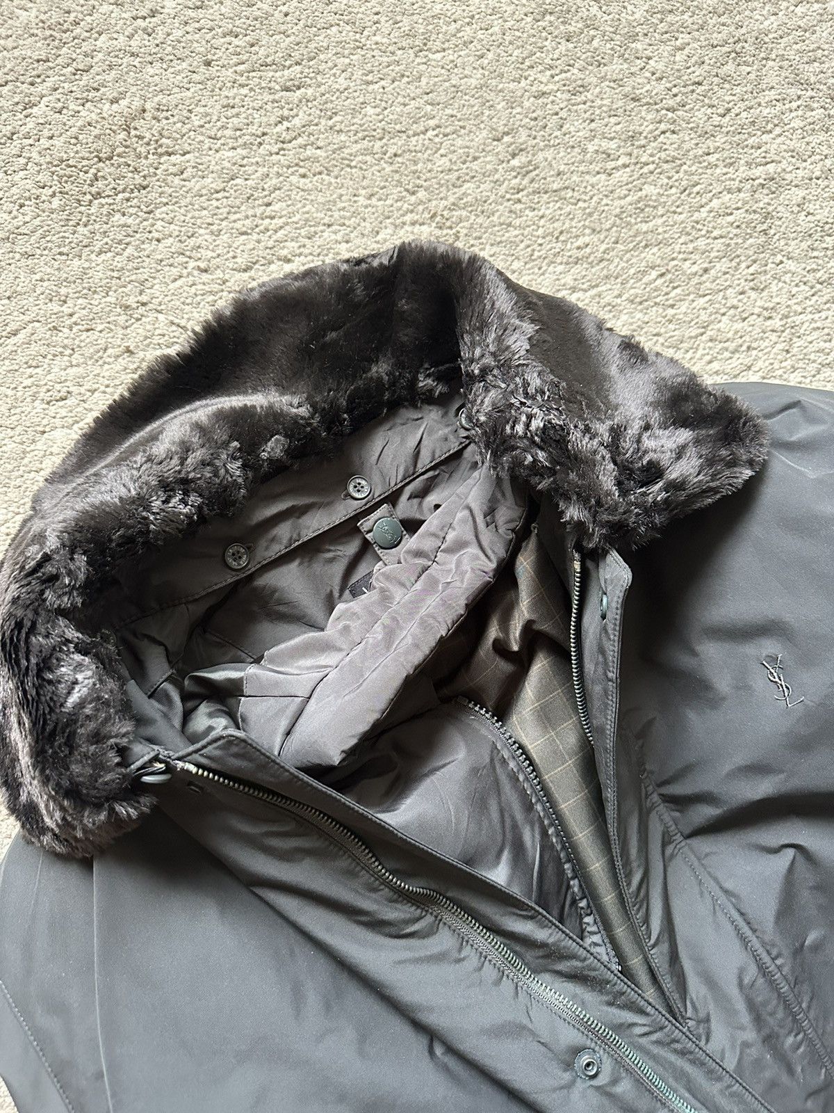 Yves Saint Laurent 1990s Yves Saint Laurent Detachable Puffer Vest Jacket Size US L / EU 52-54 / 3 - 5 Thumbnail