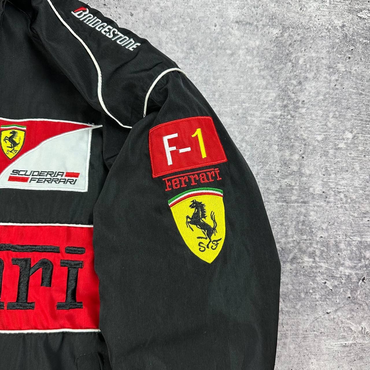 Formula 1 × Vintage Ferrari formula uno 1 vintage racing jacket Size US M / EU 48-50 / 2 - 3 Thumbnail