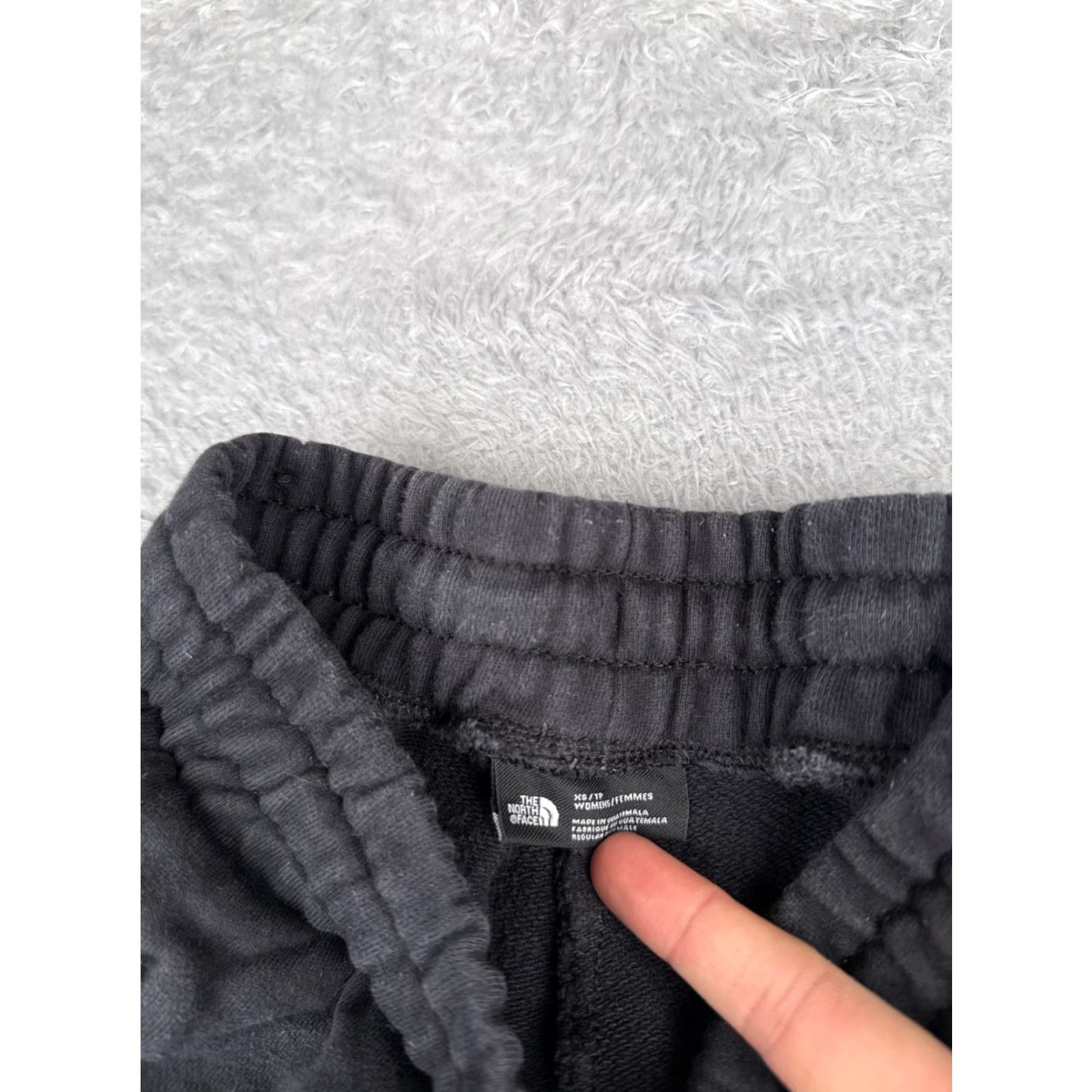 The North Face VINTAGE The North Face Women's Sweatpants XS Black Casual Jersey 90s Tapered Fit Size XS / US 0-2 / IT 36-38 - 5 Thumbnail