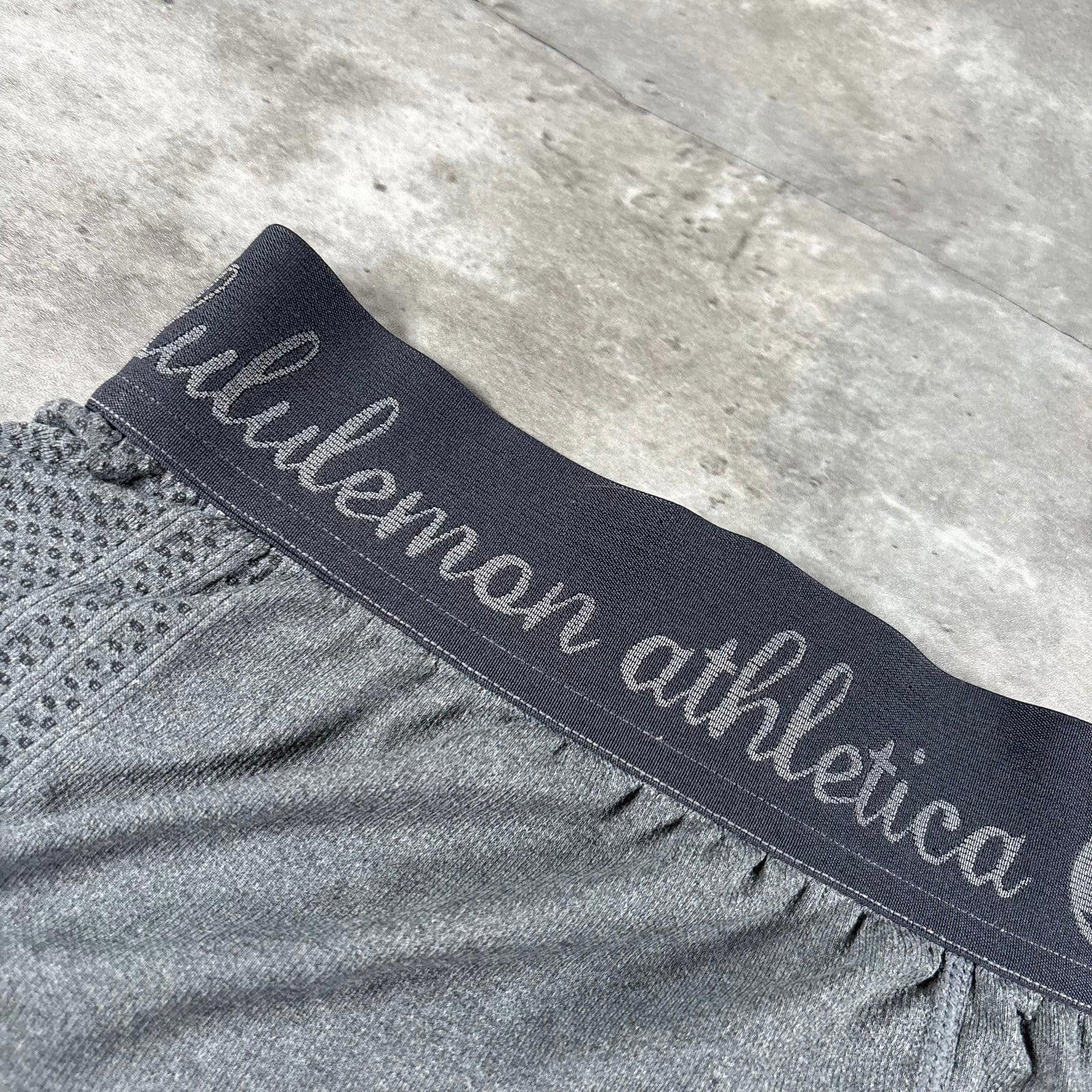 Lululemon Lululemon Athletica charcoal grey shorts Size 32" / US 10 / IT 46 - 3 Thumbnail