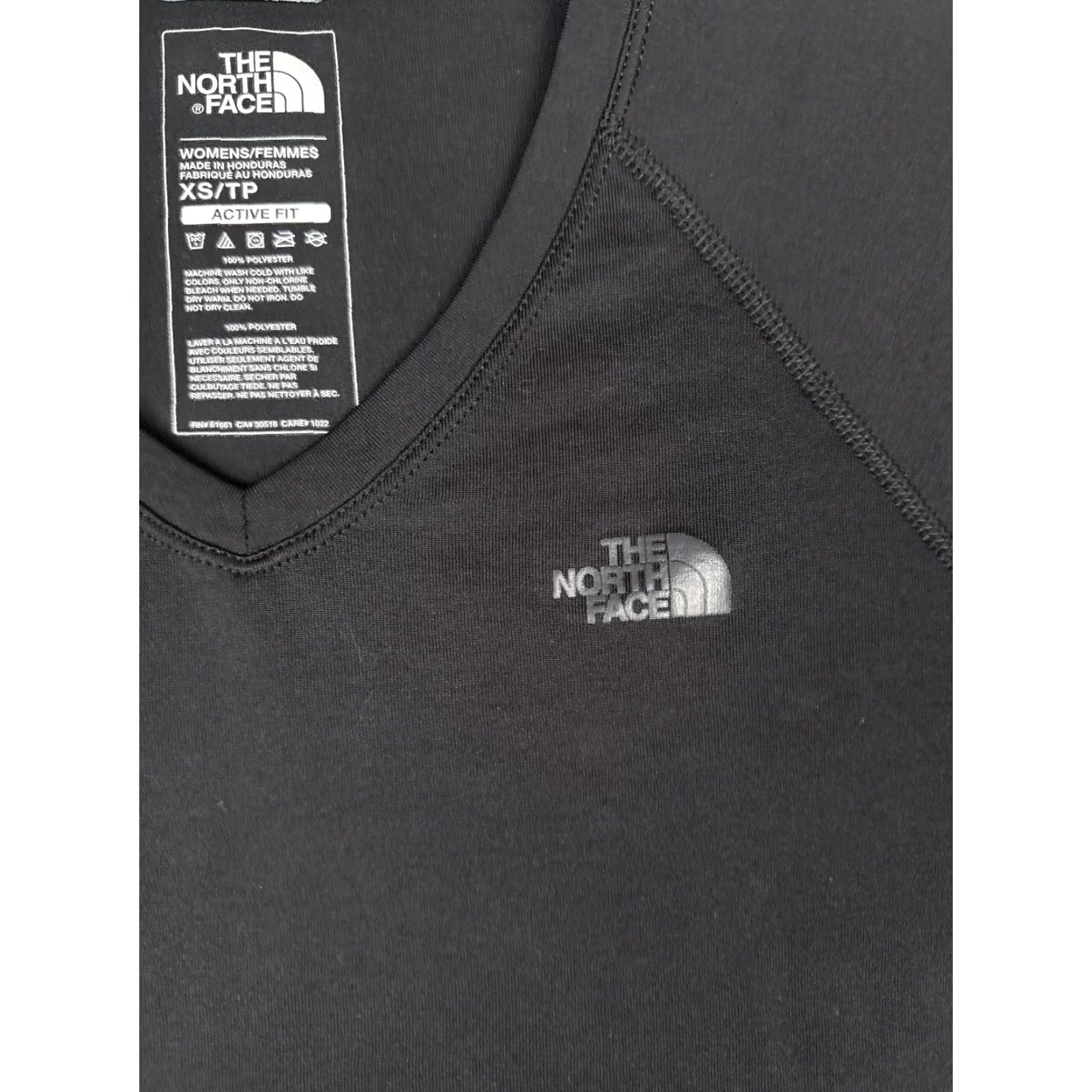 The North Face The North Face Shirt Women XS Black Short Sleeve V-Neck Poly Flashdry Size XS / US 0-2 / IT 36-38 - 6 Thumbnail