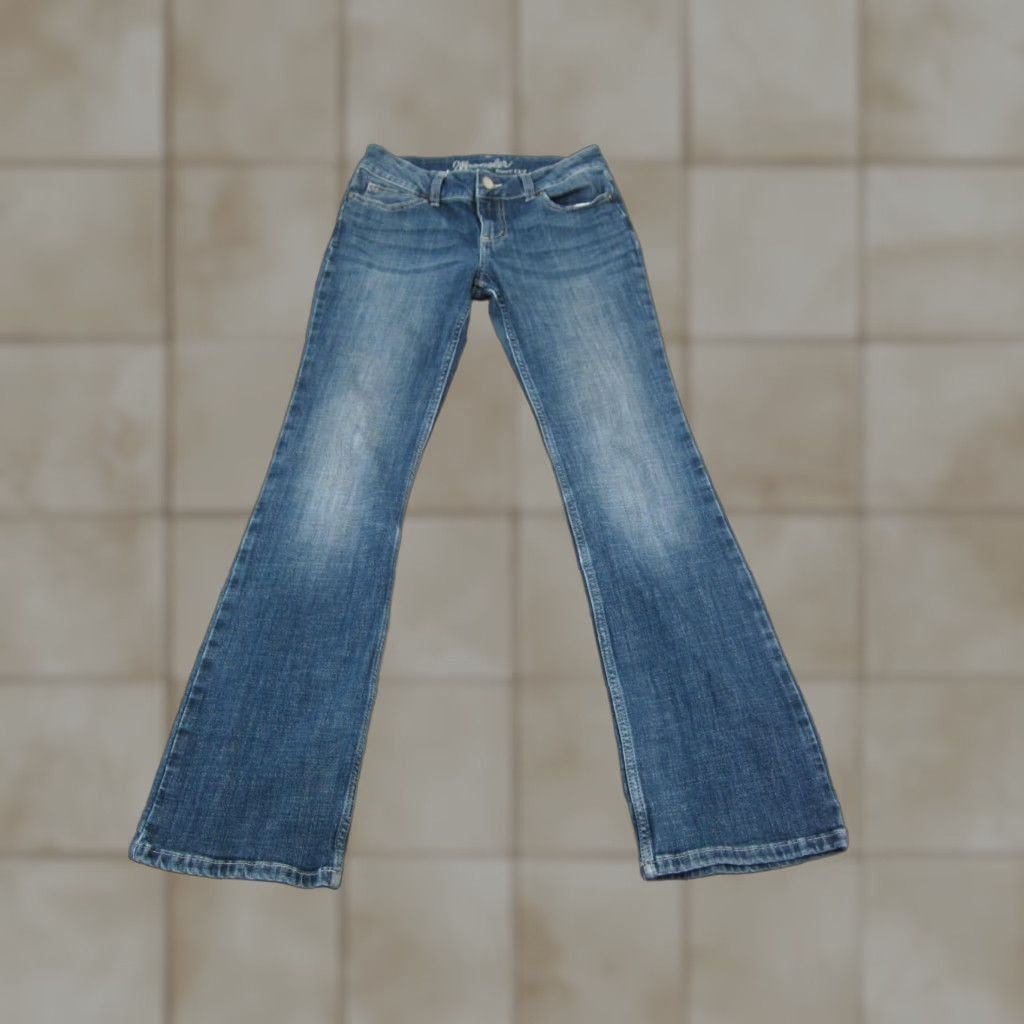 Wrangler Wrangler Jeans Womens 5x32 Blue Bootcut Retro Denim Medium Wash Western 5-Pocket Design Flare Jeans Mens? Womens Size 27" / US 4 / IT 40 - 1 Thumbnail