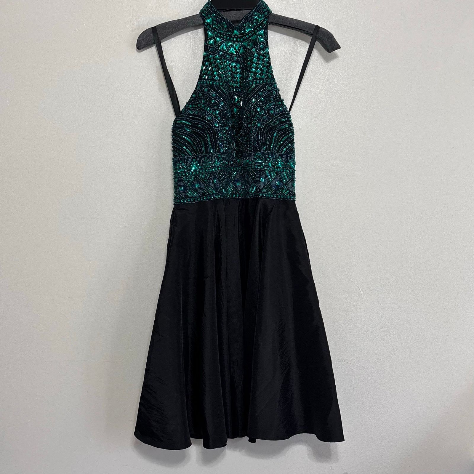 Milano Formals Emerald Sequin Halter Prom Dress 2 - wpequipmentugltd.com
