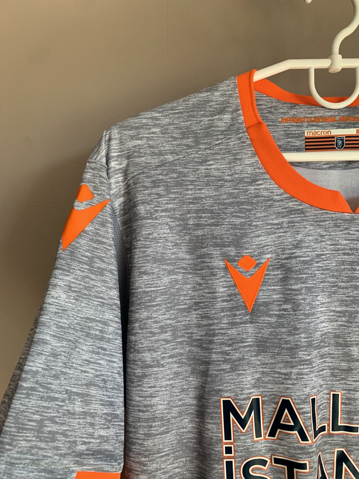 Macron Istanbul Basaksehir 2019 2020 third macron soccer jersey Size US L / EU 52-54 / 3 - 3 Thumbnail