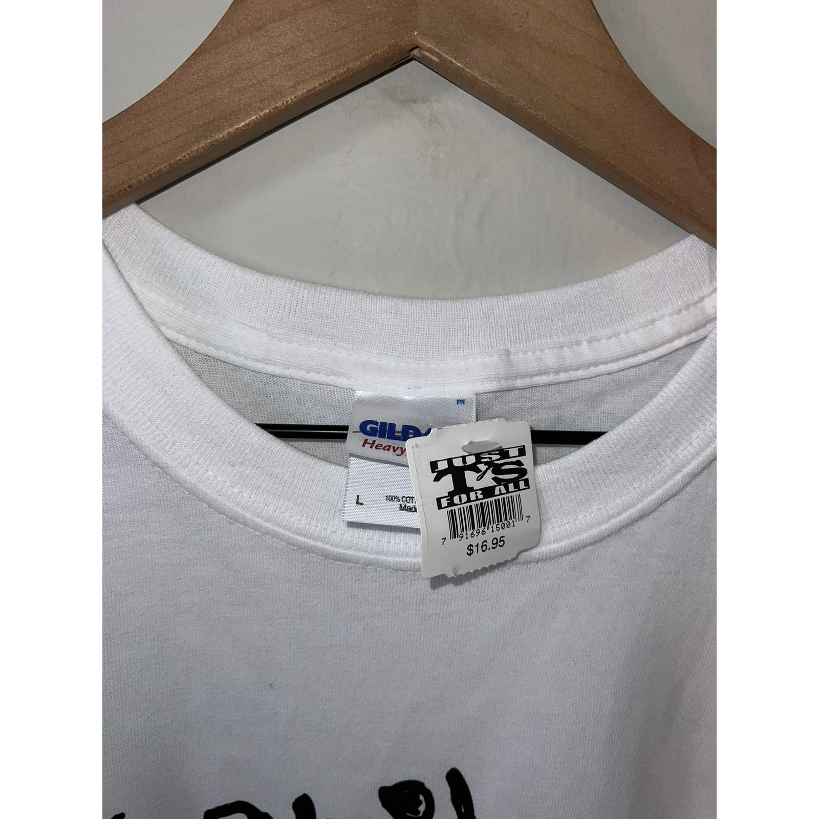 Gildan Y2K I Smile Cause You've All Driven Me Insana Shirt L 2000s Size US L / EU 52-54 / 3 - 5 Thumbnail