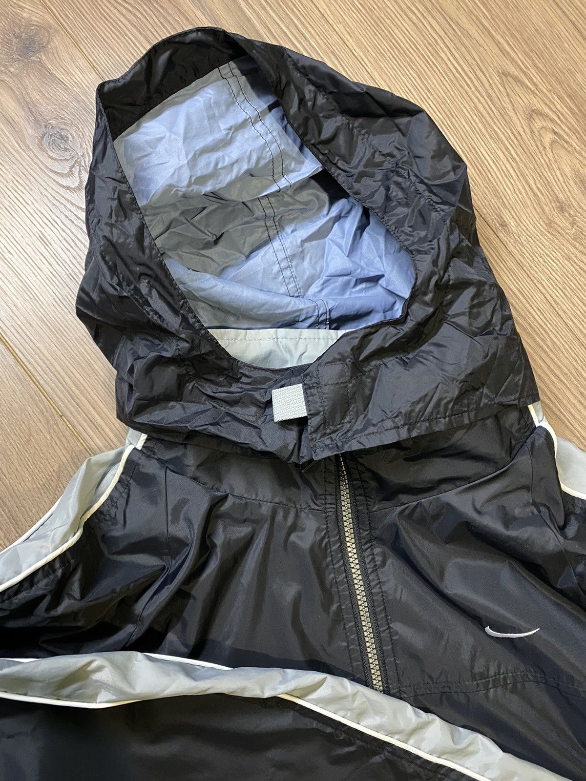 Nike × Vintage Vintage Nike Track Nylon Drill Light Jacket Black Size M Size US M / EU 48-50 / 2 - 12 Thumbnail