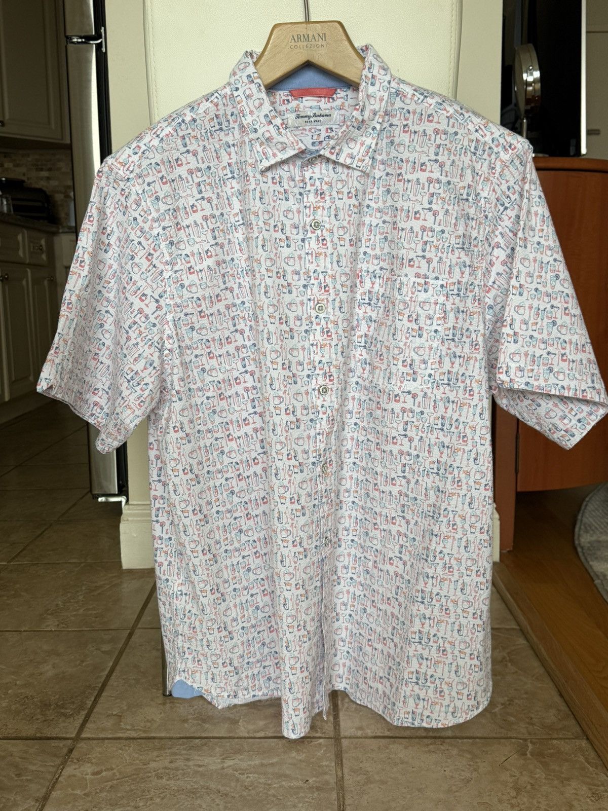Tommy Bahama Tommy Bahama White and Red Casual Button Down Shirt Size US XXL / EU 58 / 5 - 1 Thumbnail