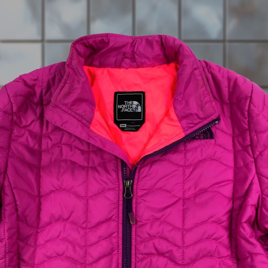 The North Face VINTAGE The North Face Puffer Jacket Womens M Purple Quilted Outdoor Classic Size M / US 6-8 / IT 42-44 - 1 Thumbnail