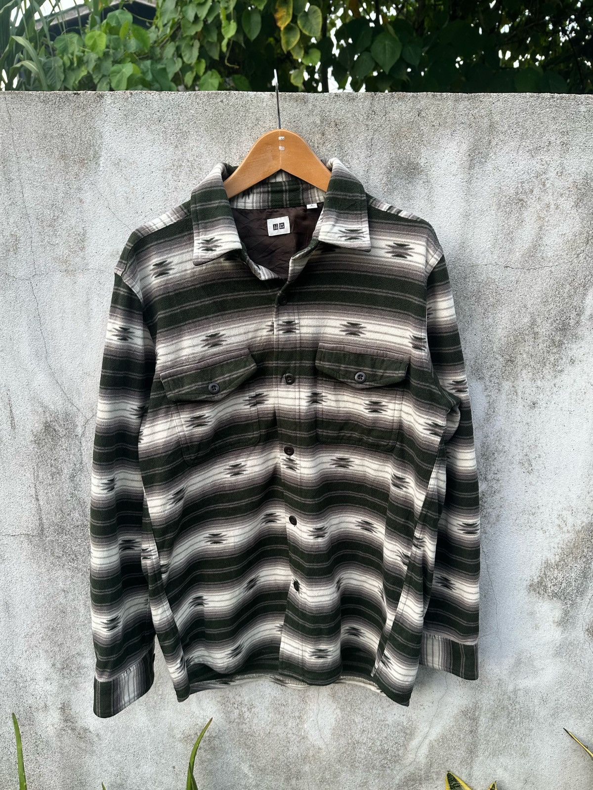 Uniqlo Uniqlo fleece shirts Size US L / EU 52-54 / 3 - 1 Thumbnail