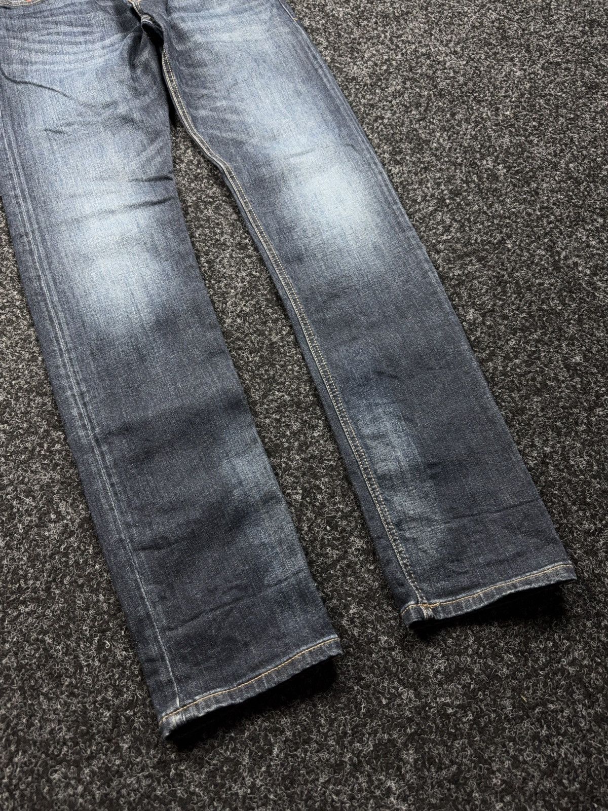 Diesel Luxury 00s Y2K Diesel Tepphar Slim Carrot Faded Wash Jeans Size US 32 / EU 48 - 4 Thumbnail