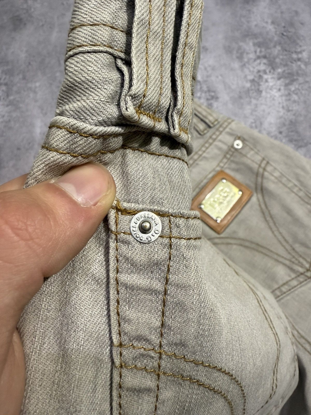 Dolce & Gabbana Dolce & Gabbana Vintage Metal Logo Denim Shorts Size US 34 / EU 50 - 3 Thumbnail