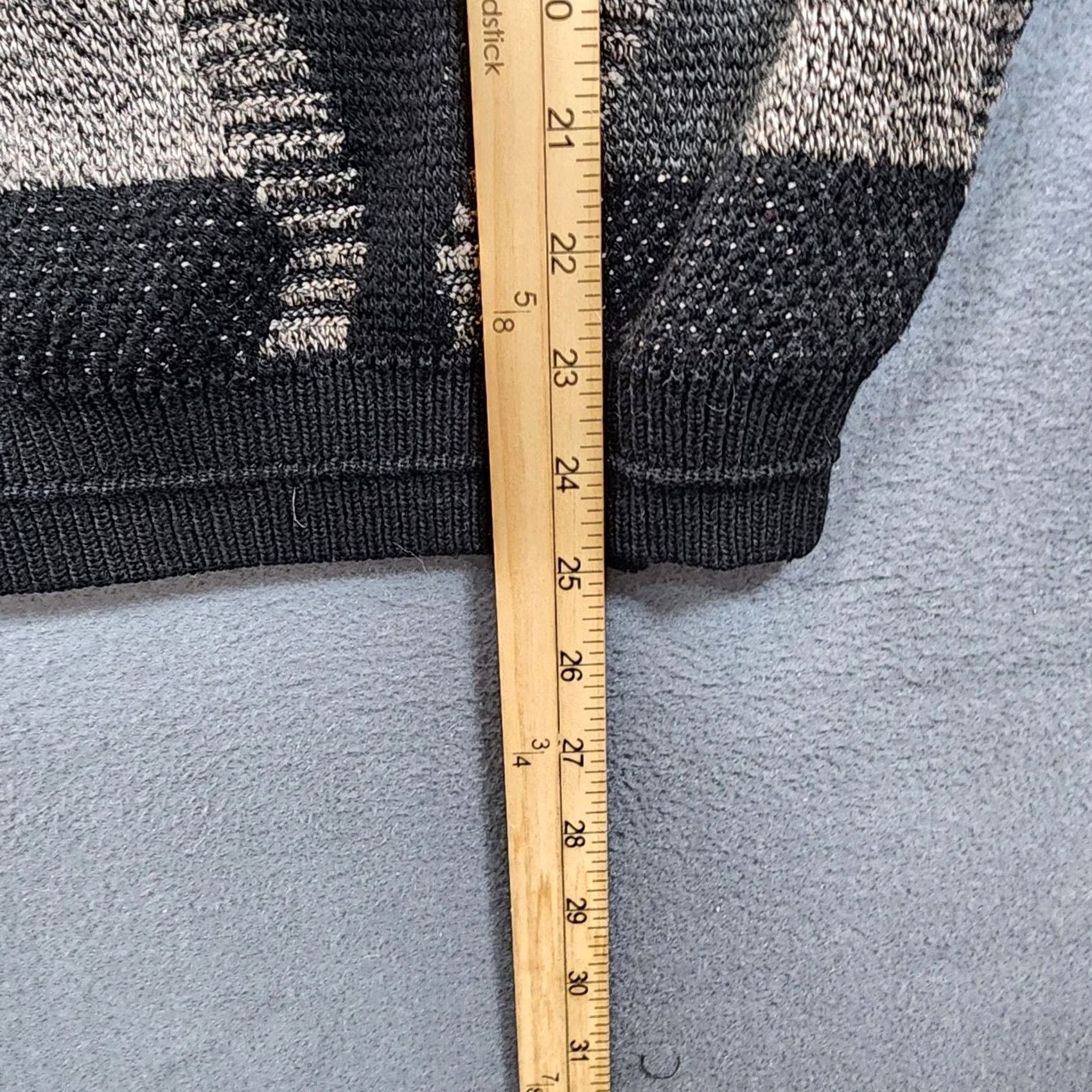 Jantzen VINTAGE PDX Jantzen Sweater Mens Large Acrylic Black Grey 90s Diamond Argyle Crew Neck Pullover Knit Long Sleeve Mens Woolless Size US L / EU 52-54 / 3 - 6 Thumbnail