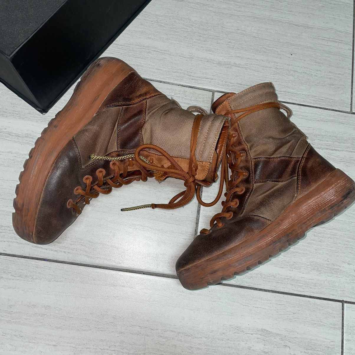Yeezy Yeezy Season 3 Boots Waxed size 40 Size US 7 / EU 40 - 10 Thumbnail
