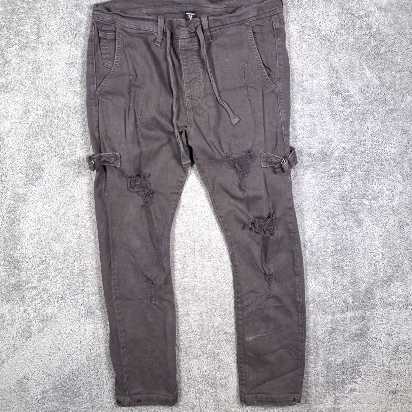 True Religion True Religion Jeans Mens Slim 5-Pocket Denim Gray 36x29 Mick Distressed Short Drawstring Waist Cuffs Jeans Mens Size US 36 / EU 52 - 2 Thumbnail