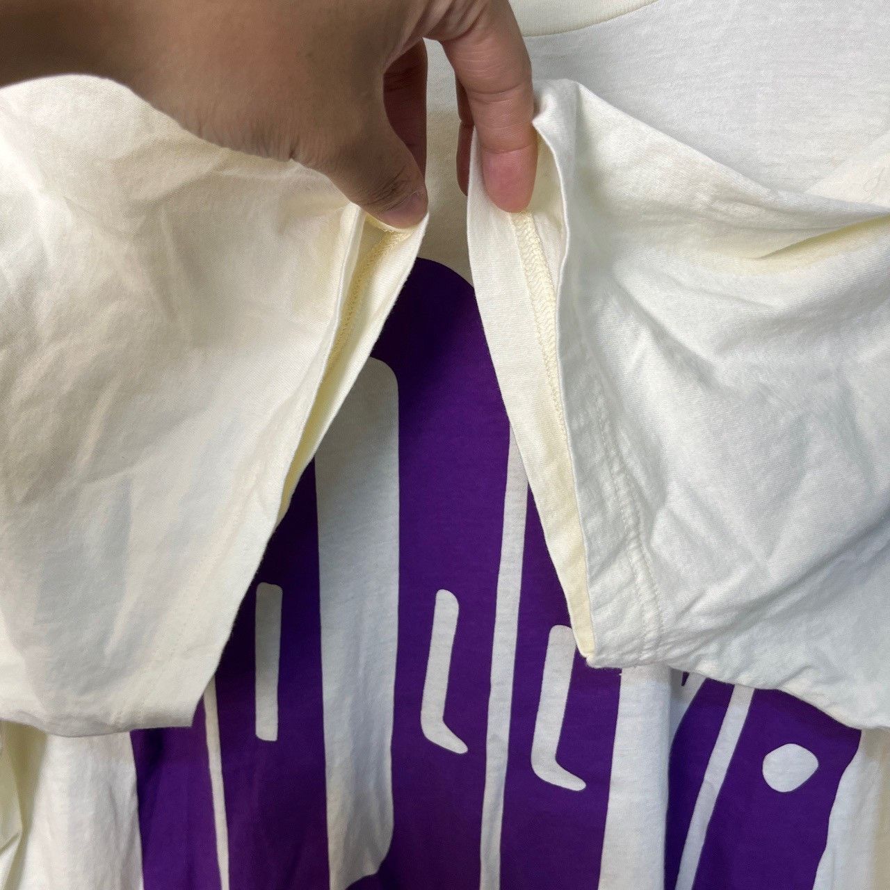 Gucci Gucci White and purple back logo short sleeves 2501-Nextarr Size US S / EU 44-46 / 1 - 4 Thumbnail