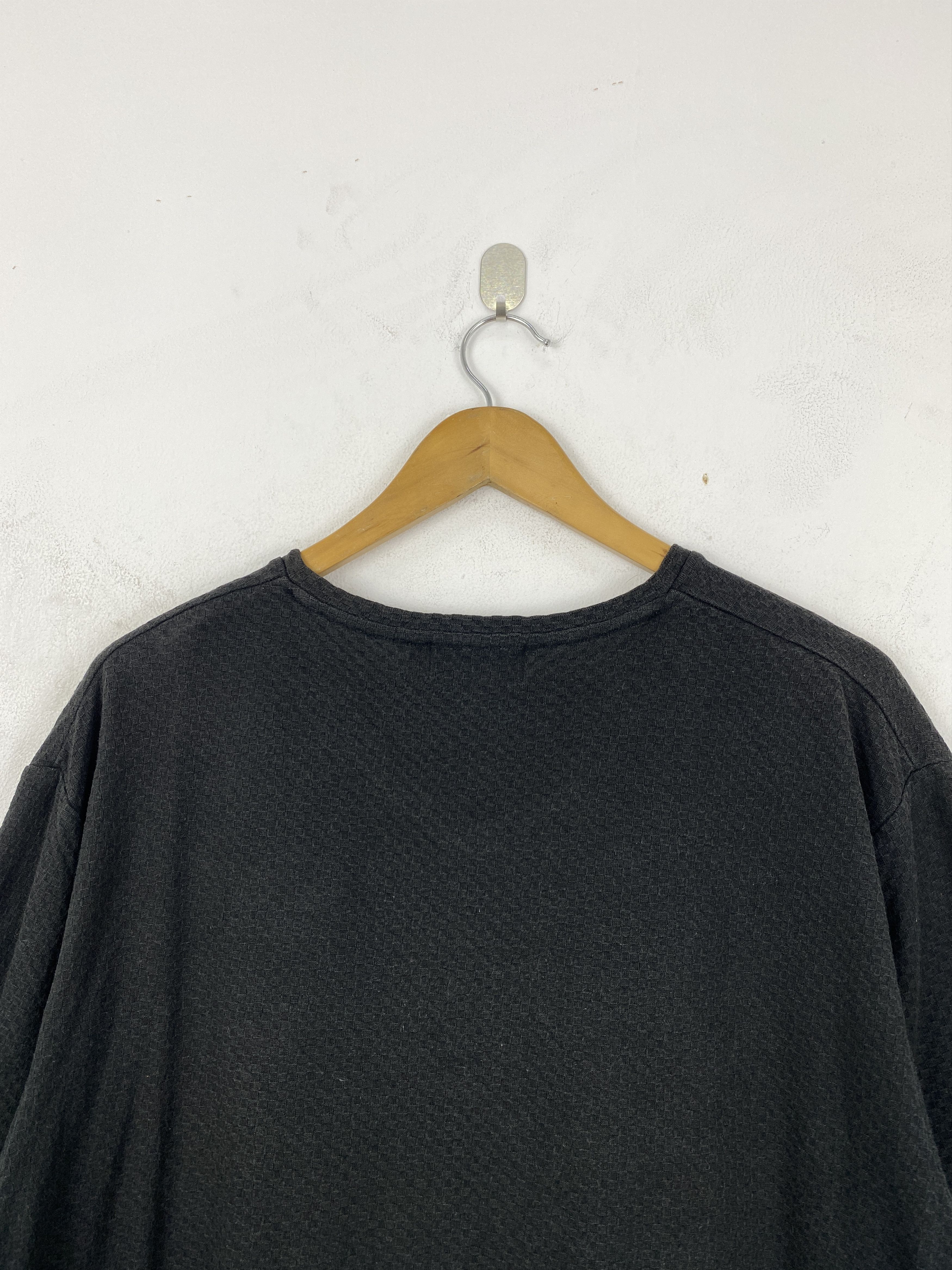 Calvin Klein Vintage Calvin Klien Short-sleeve V-neck t-shirt JA0147 Size US XXL / EU 58 / 5 - 4 Thumbnail