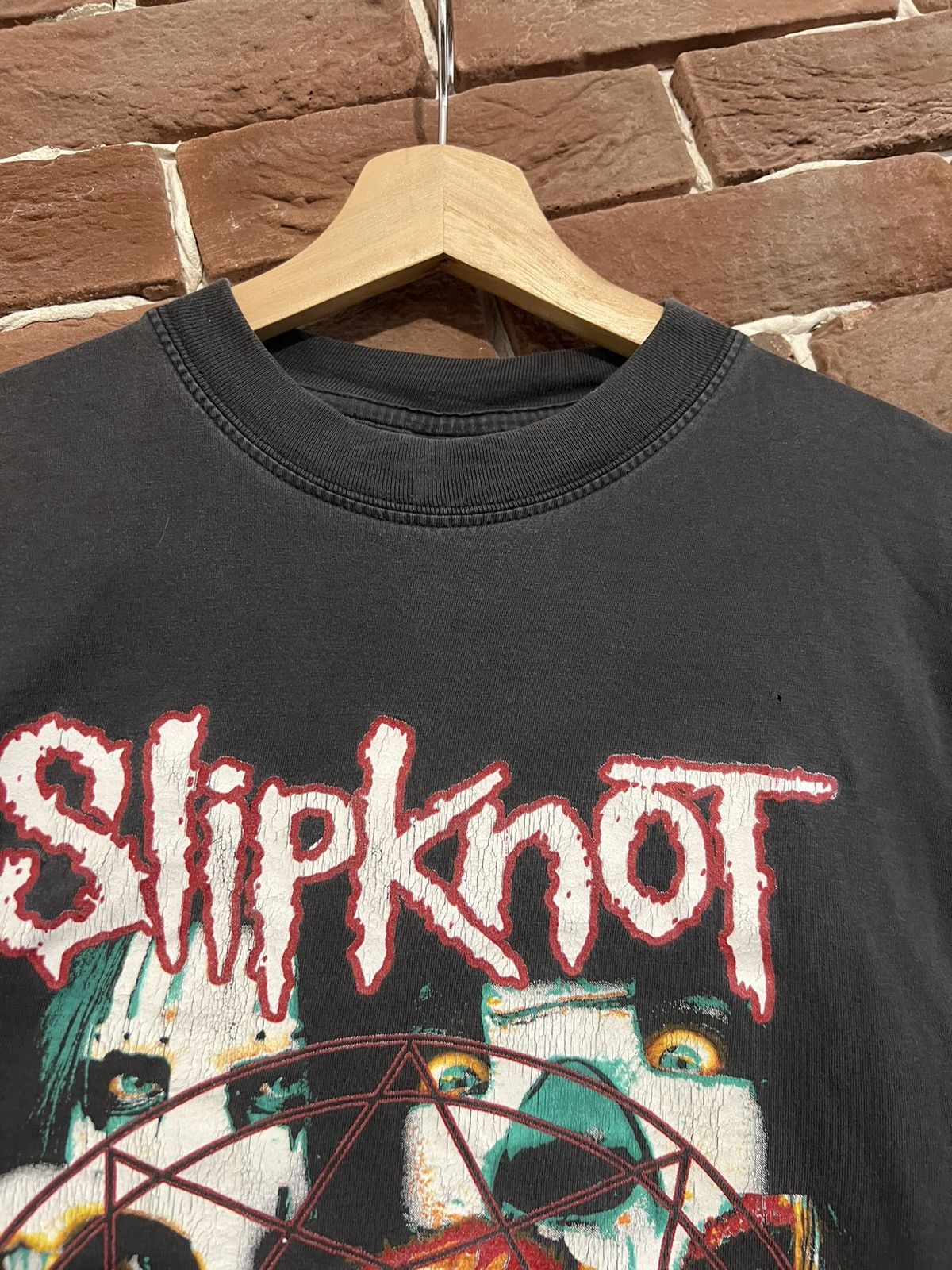 Band Tees Rare Vintage 90s Slipknot Masks Numetal Band Tee Y2K M Size US M / EU 48-50 / 2 - 3 Thumbnail