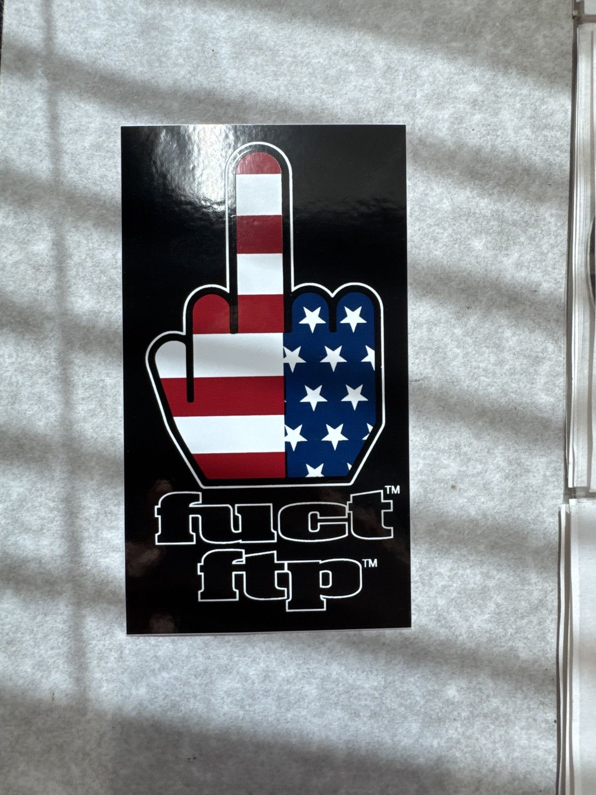 FUCT × Fuck The Population FTP x Fuct AMERICAN FLAG MIDDLE FINGER STICKER Size ONE SIZE - 1 Thumbnail