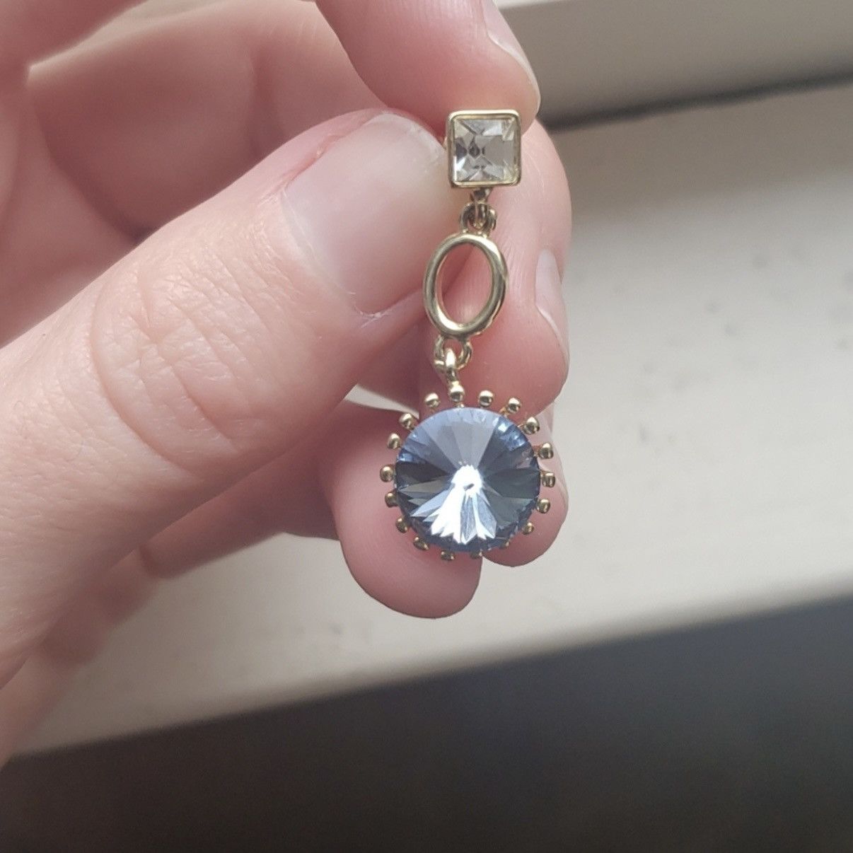 Other Beautiful Dangling Earrings Size ONE SIZE - 7 Thumbnail