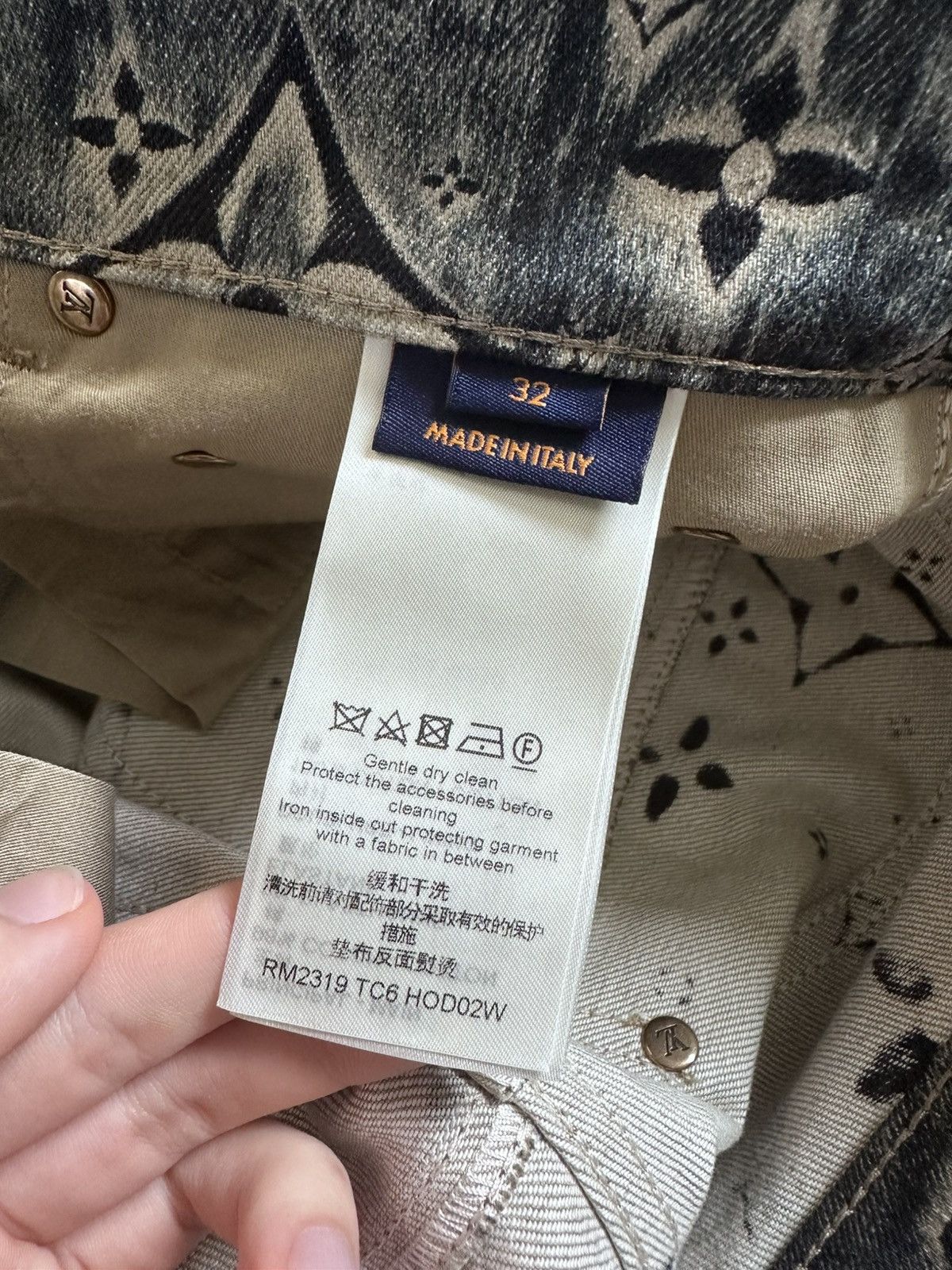Louis Vuitton louis vuitton dark blue star monogram cargo pants new Size US 32 / EU 48 - 8 Thumbnail