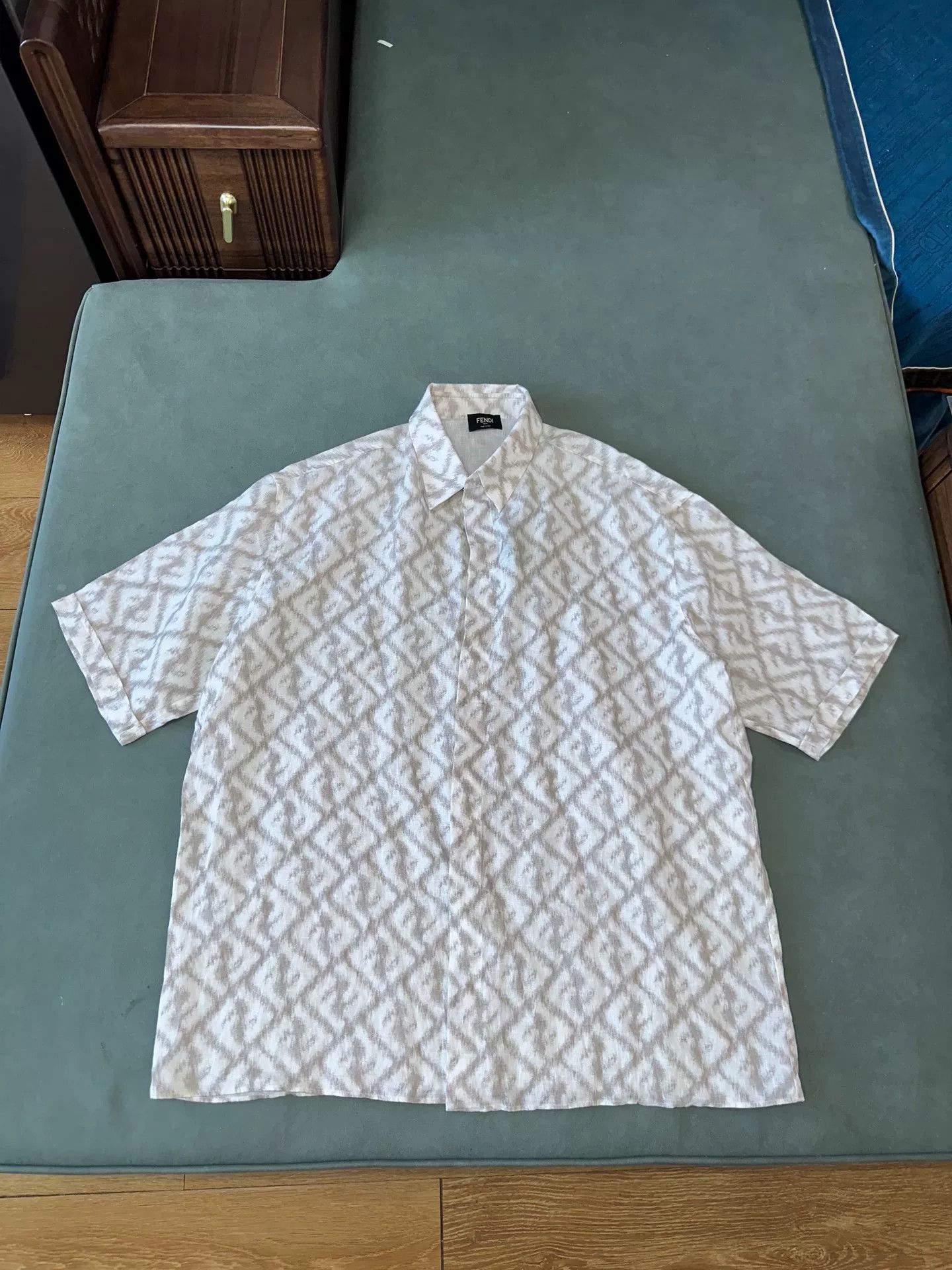 Fendi Fendi SS23 Monogram Short Sleeve Shirt Size US L / EU 52-54 / 3 - 1 Thumbnail
