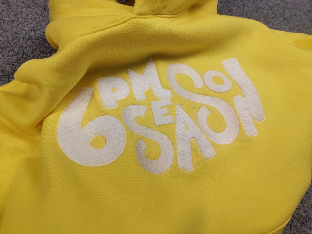 Vintage 6Pm Medina Blues Play Logo Oversized Unisex yellow Hoodie Size US S / EU 44-46 / 1 - 10 Thumbnail