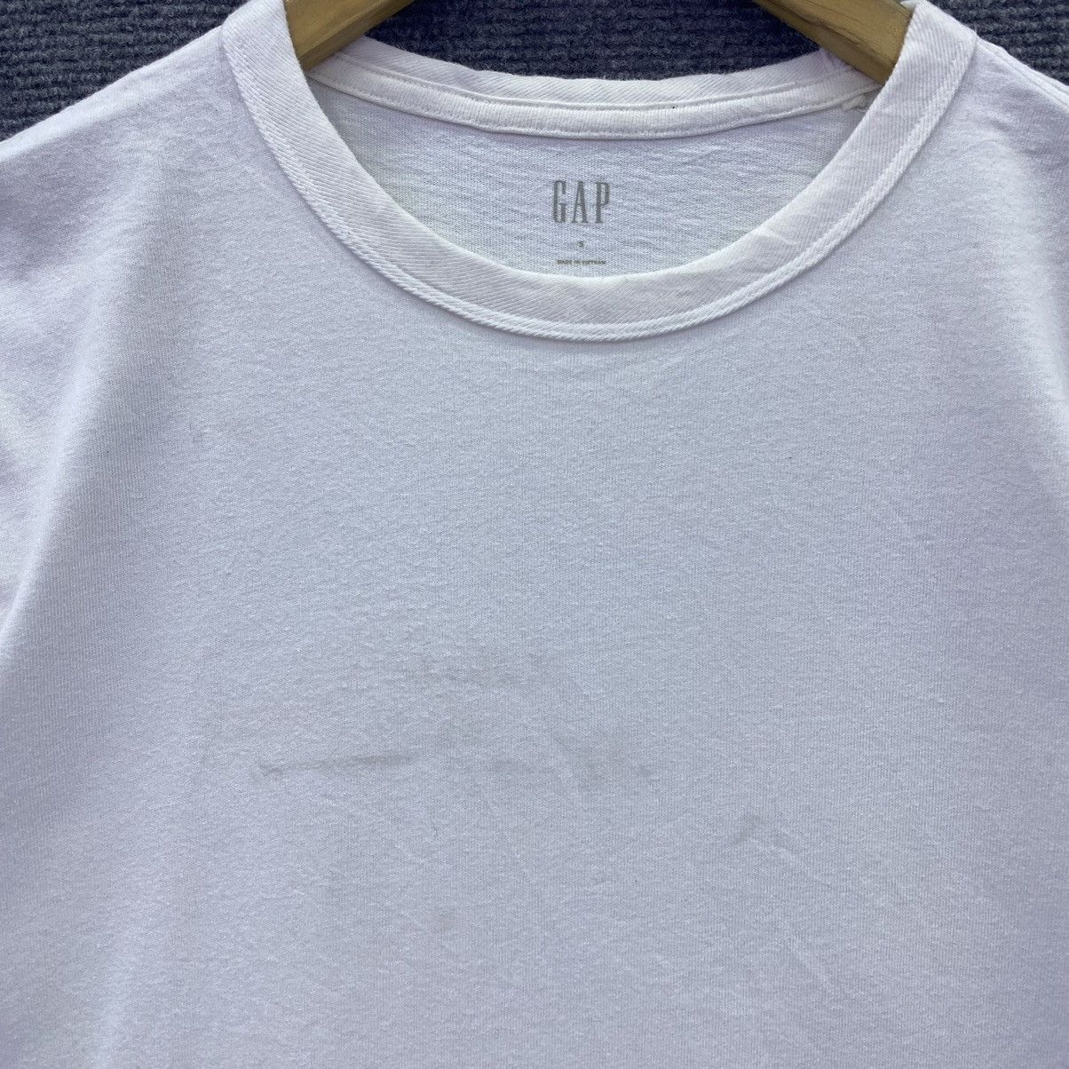 Gap × Vintage Vintage GAP ‘ Fall Into The Gap’ Size US S / EU 44-46 / 1 - 4 Thumbnail