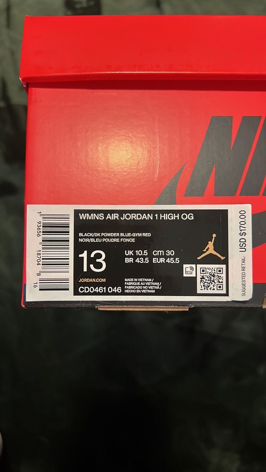 Jordan Brand Air Jordan 1 High NC to Chi (13 women’s/11 men’s) Size US 11 / EU 44 - 2 Thumbnail
