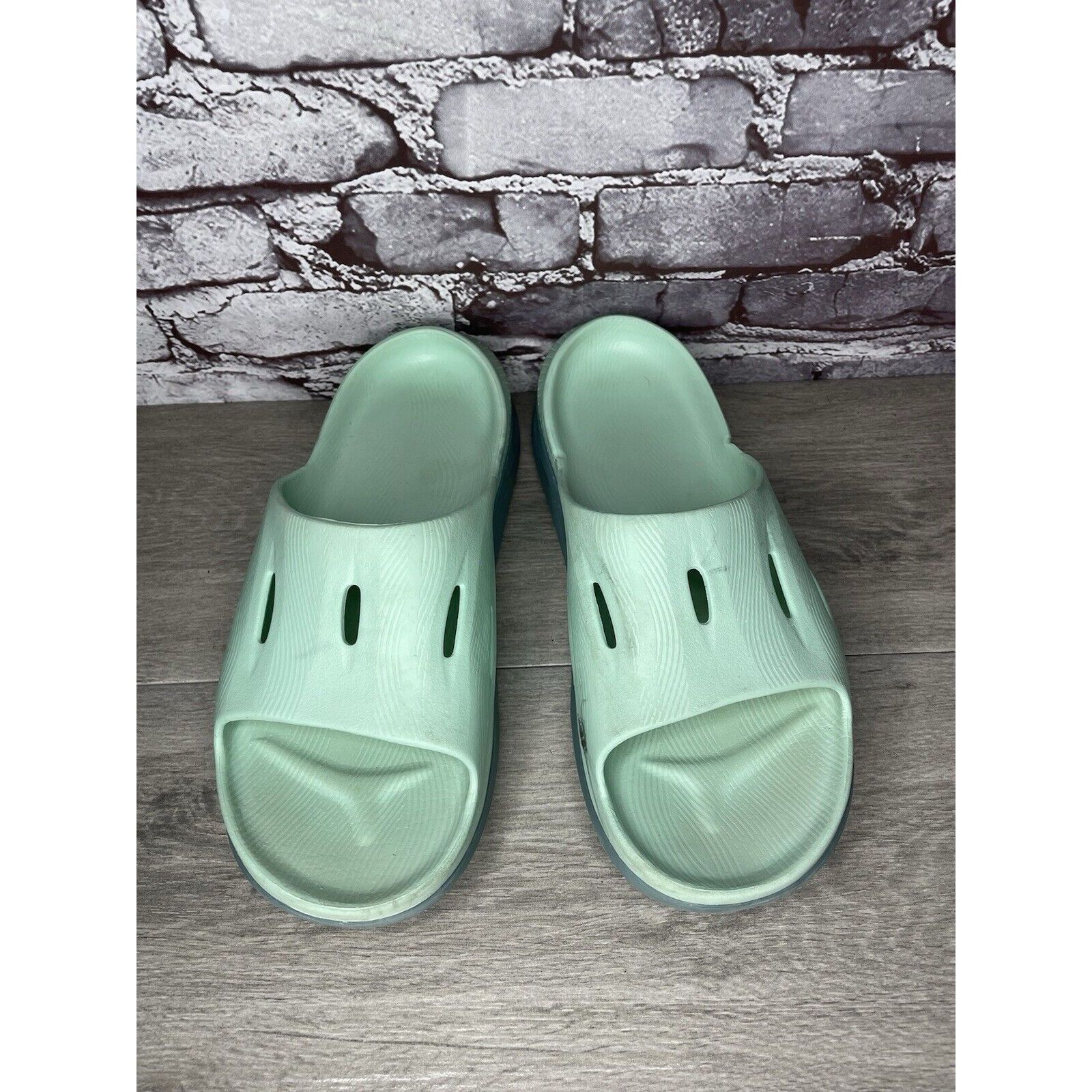 Hoka Hoka Ora Recovery Slides 3 Mist Green Trellis Slides Sandals Size US 12 / EU 45 - 3 Thumbnail