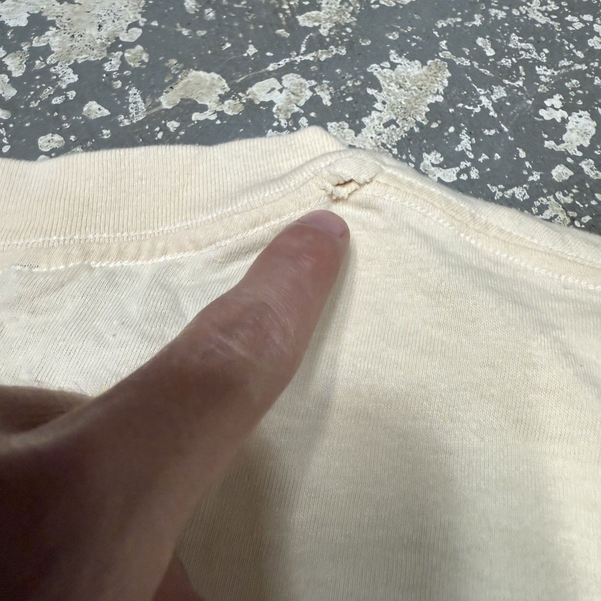 Other True Vintage I Love You Denver Tan/Cream 70s Belton Tshirt Size US L / EU 52-54 / 3 - 8 Thumbnail