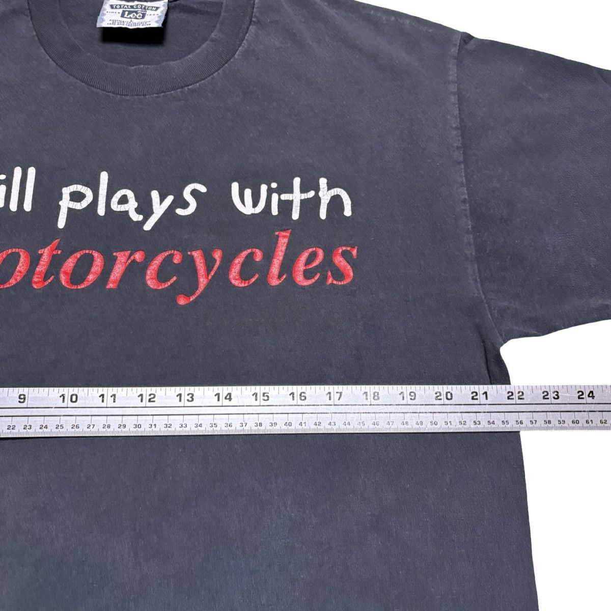 Other Vintage Faded Still Plays With Motorcycles Graphic T-Shirt Size US L / EU 52-54 / 3 - 4 Thumbnail
