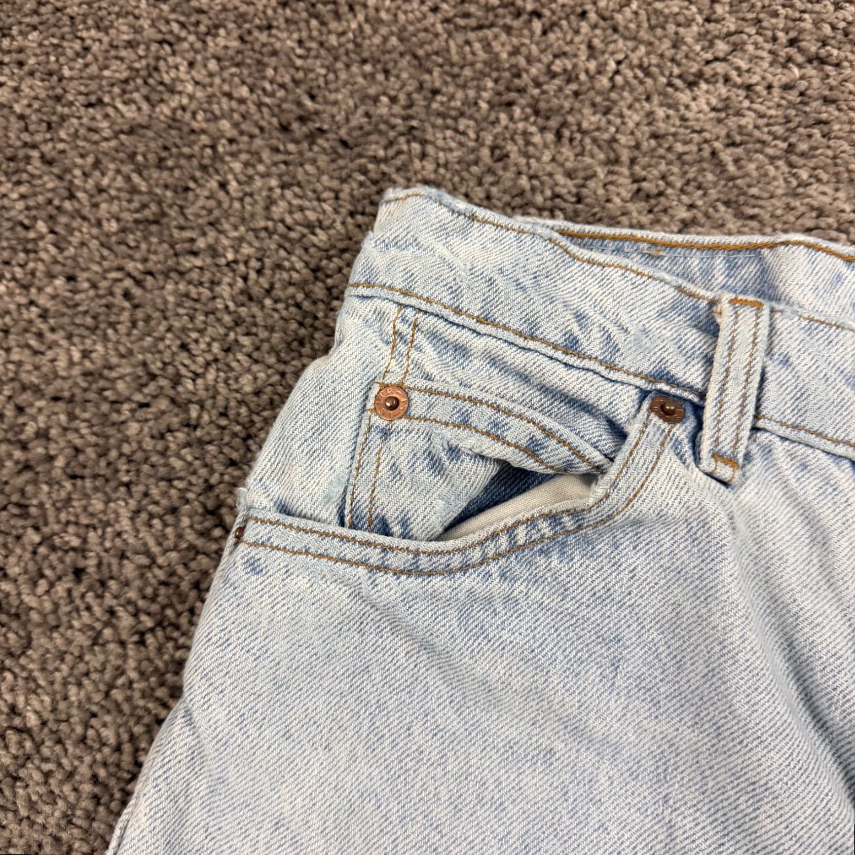 Levi's VINTAGE Levi's Jeans Womens 24 Tapered Orange Tab Light Wash 80s/90s USA 24x30 Jeans Women 90s 80s Size 42" / US 20 - 5 Thumbnail