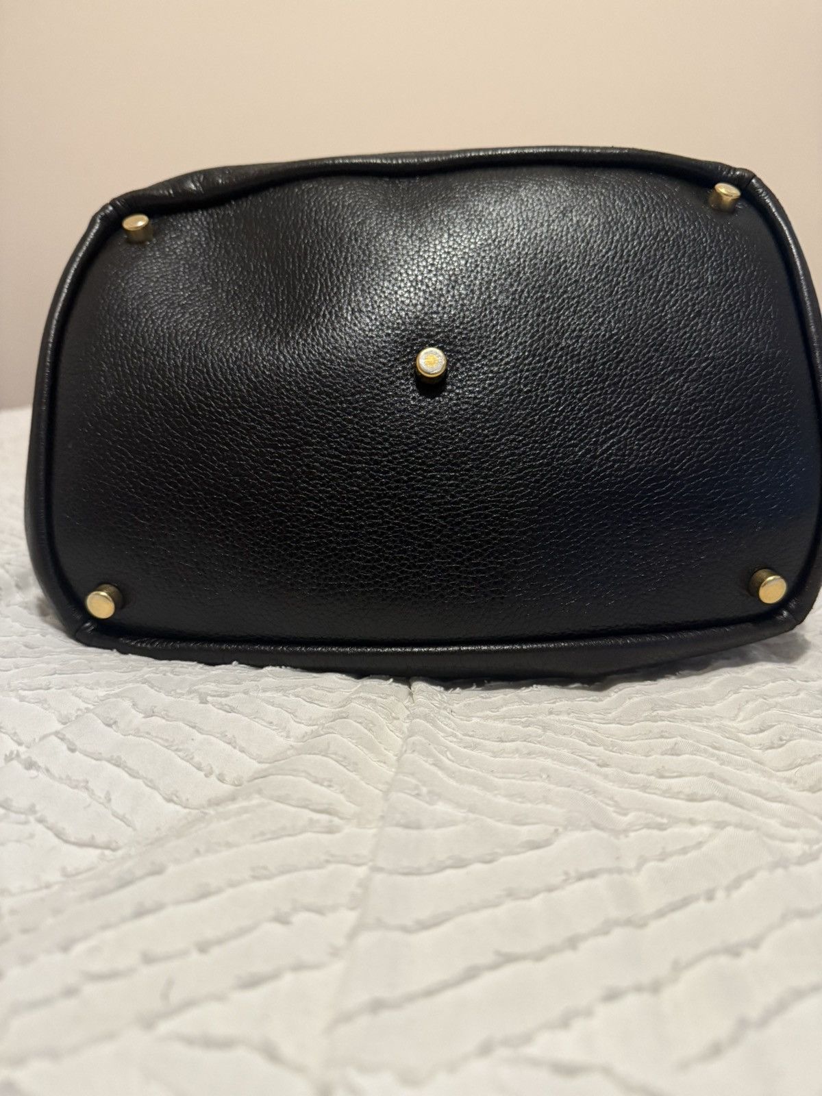Yves Saint Laurent Yves Saint Laurent Lamb Skin Hand Bag Size ONE SIZE - 4 Thumbnail