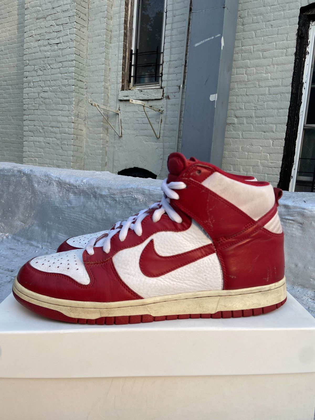 2009 Nike Dunk High white red St. john Nike Dunk High  main image 2