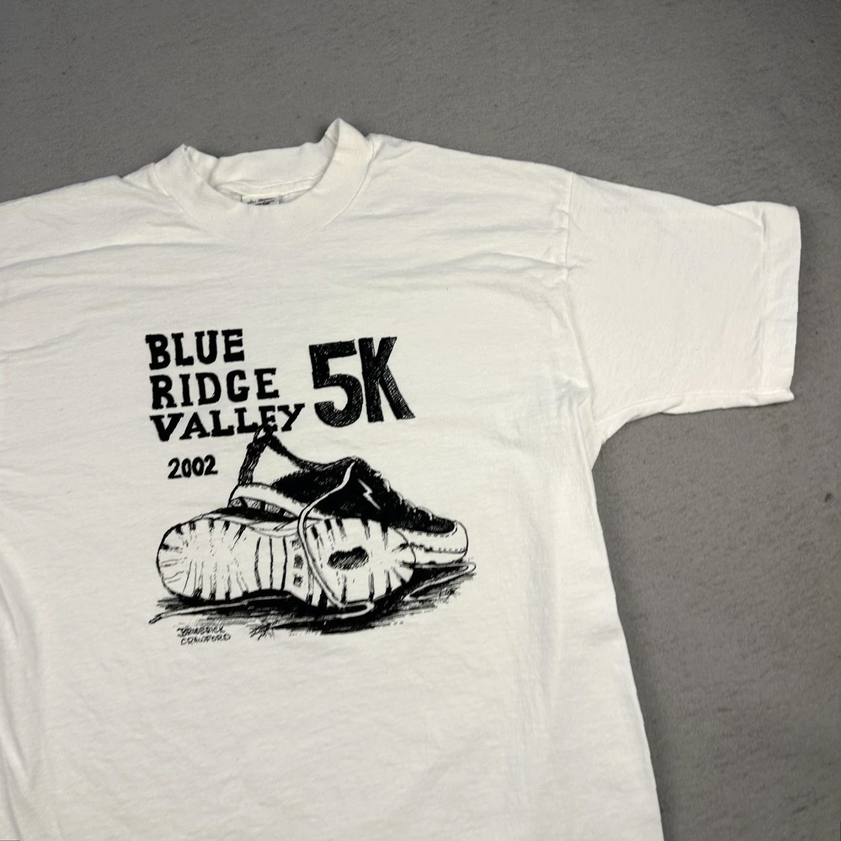 Fruit Of The Loom VINTAGE Fruit of the Loom White T-Shirt Mens Large 2000s Blue Ridge Valley 5K Shirt Graphic Print"} Size US L / EU 52-54 / 3 - 5 Thumbnail