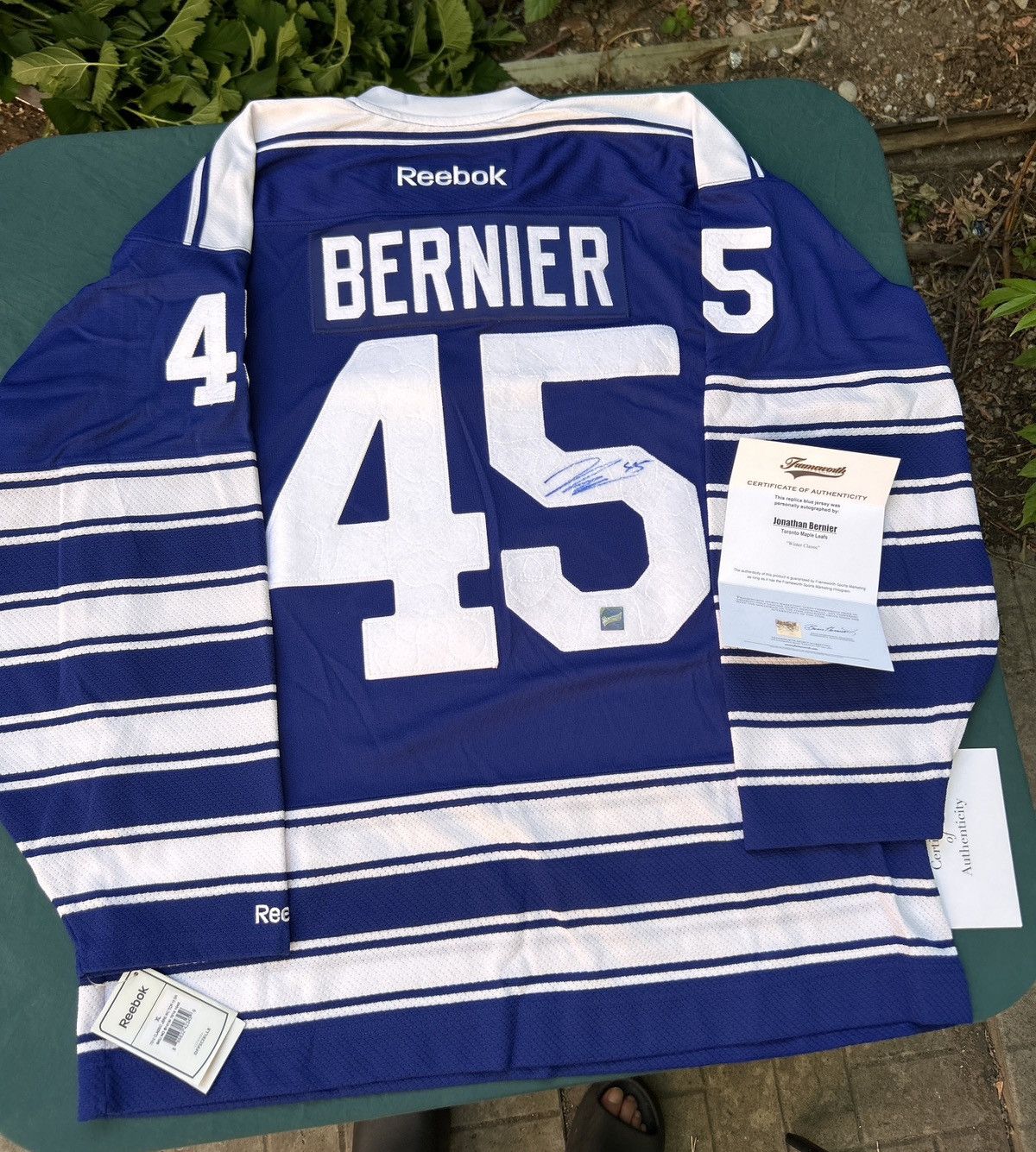 NHL Jonathan Bernier Signed NHL Maple Leafs Hockey Jersey Size US XL / EU 56 / 4 - 2 Thumbnail