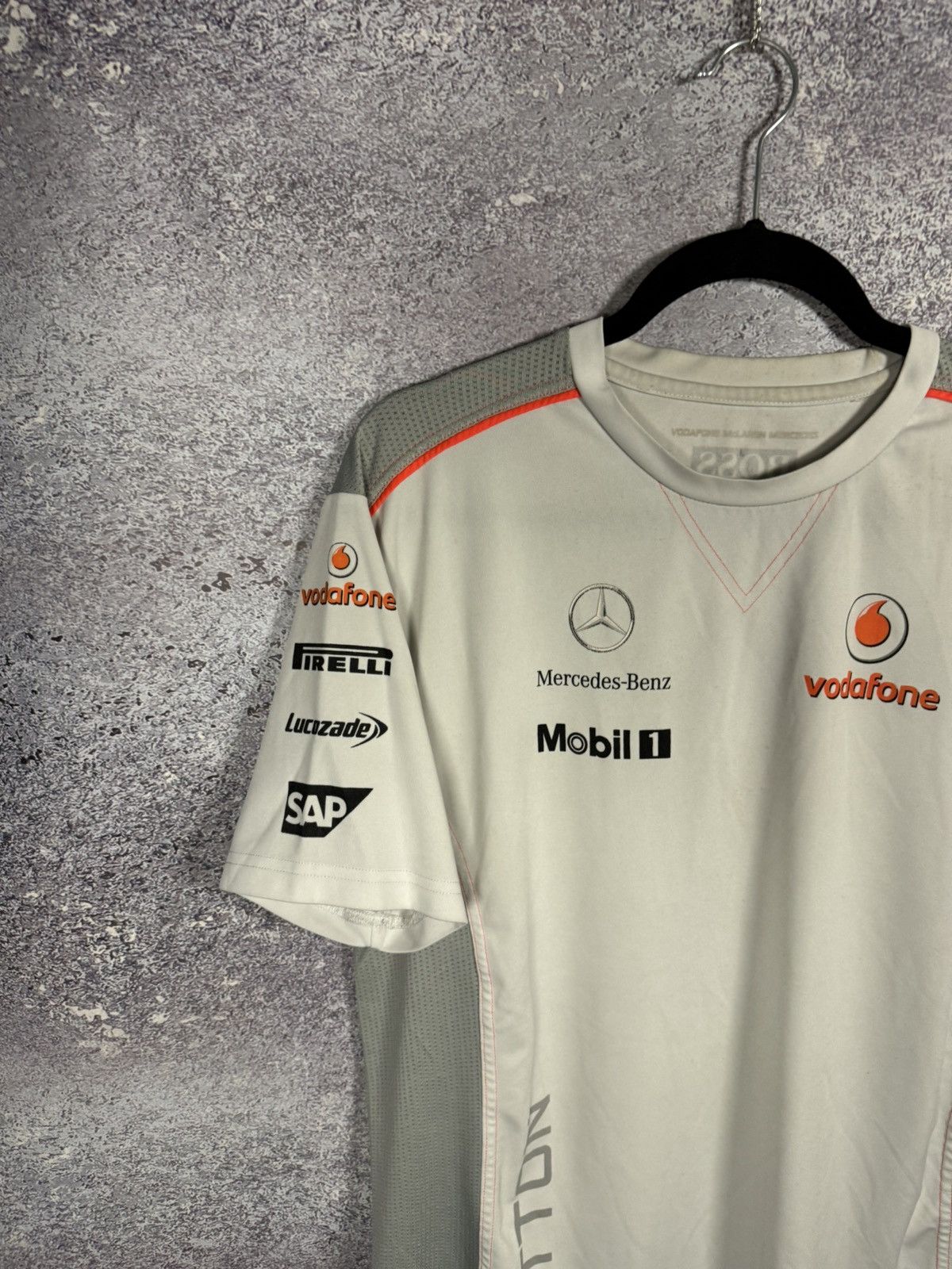 Hugo Boss × Mercedes-Benz × Vintage Vintage Mercedes Benz Vodafone Racing Team Jersey Size US L / EU 52-54 / 3 - 2 Thumbnail